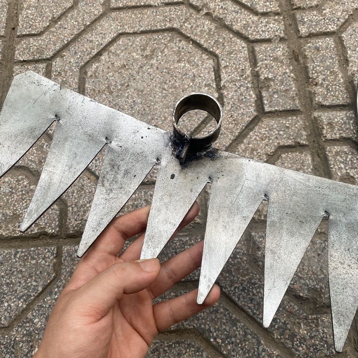 Bồ cào 7 RĂNG sắt không cán, phù hợp làm đất, cào lúa, cỏ, rơm,...