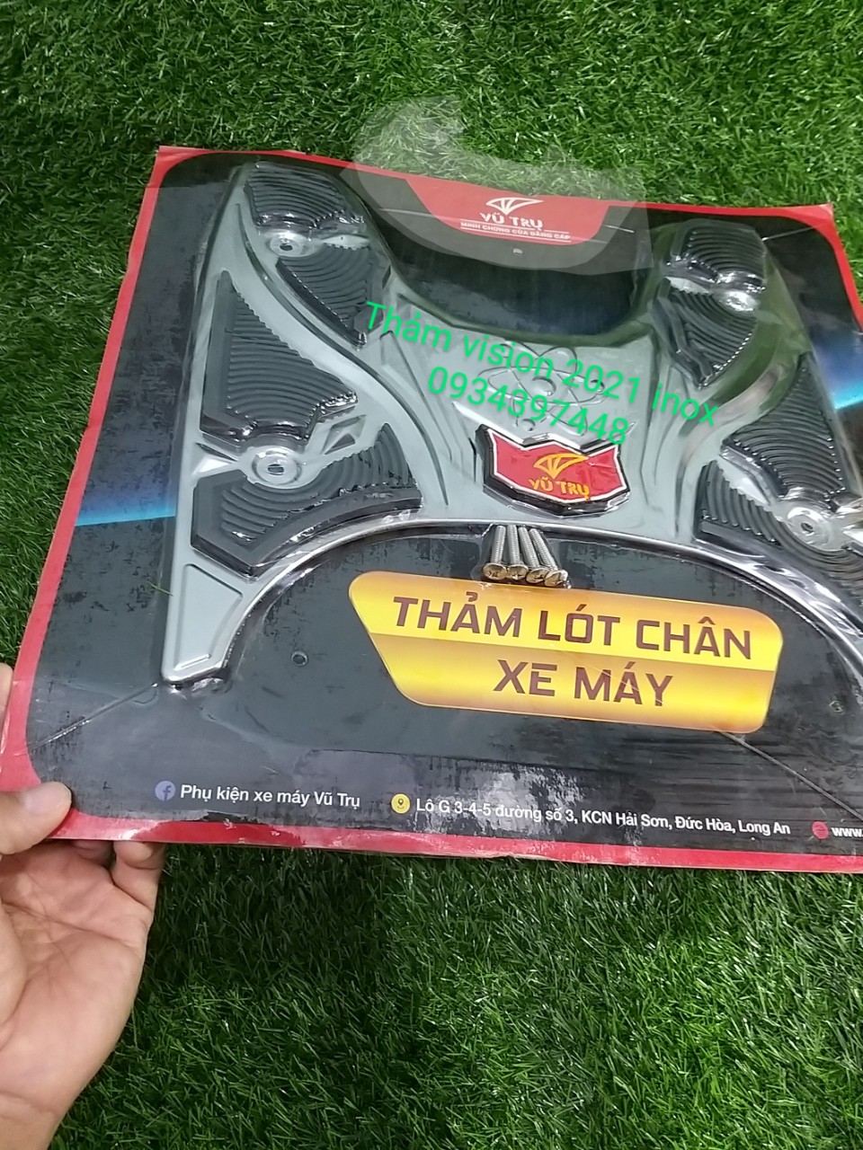 THẢM GÁC CHÂN VISION 2021 CARBON / CROM / INOX