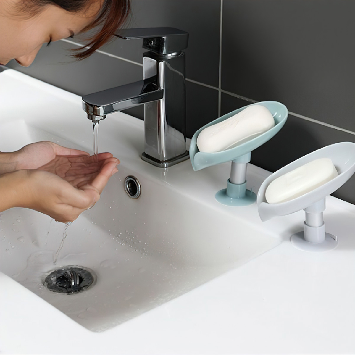 Sen-hause leaf shape soap dish organizer with draining ball bathroom plastic soap dish rack