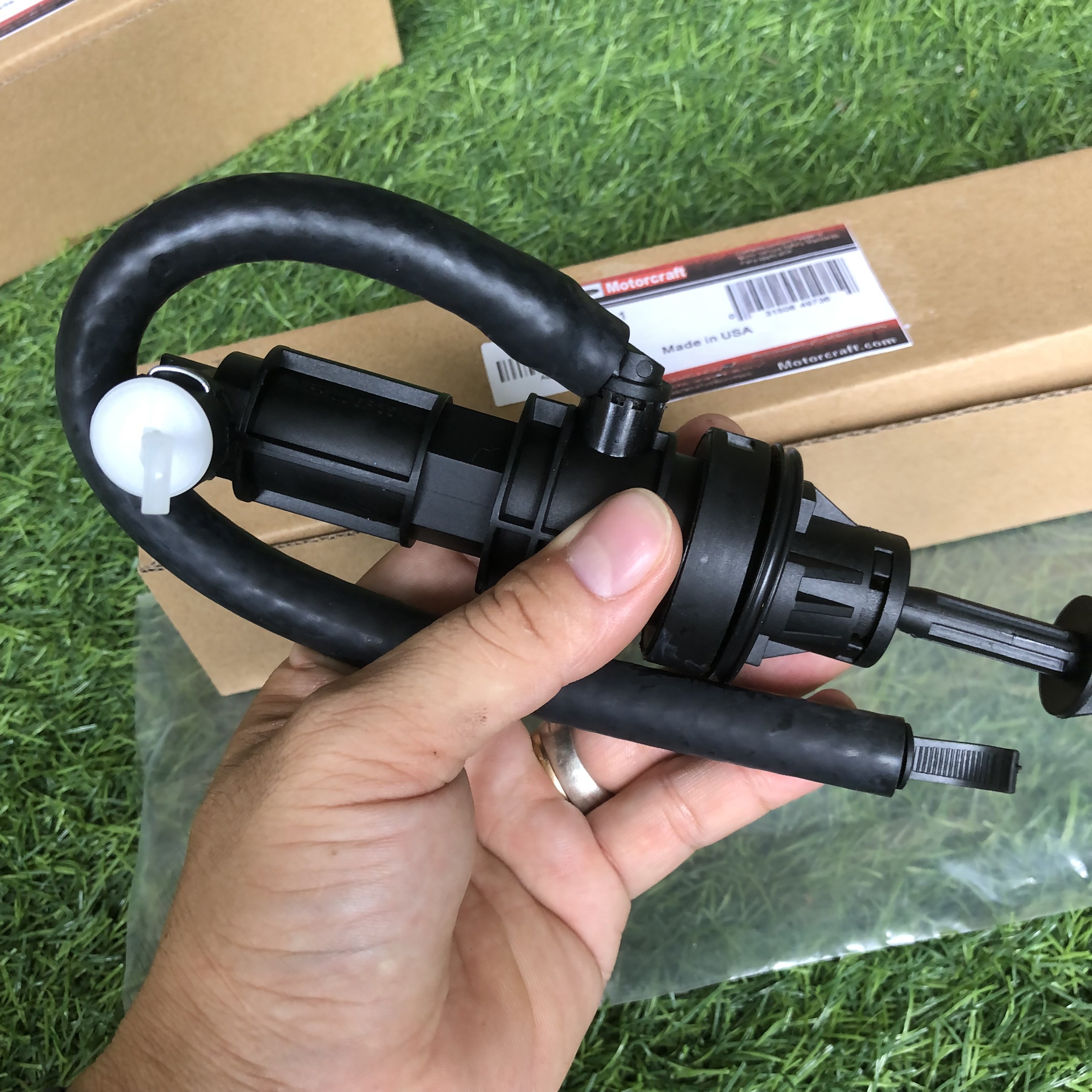 TỔNG CÔN TRÊN FORD TRANSIT 2003-2006