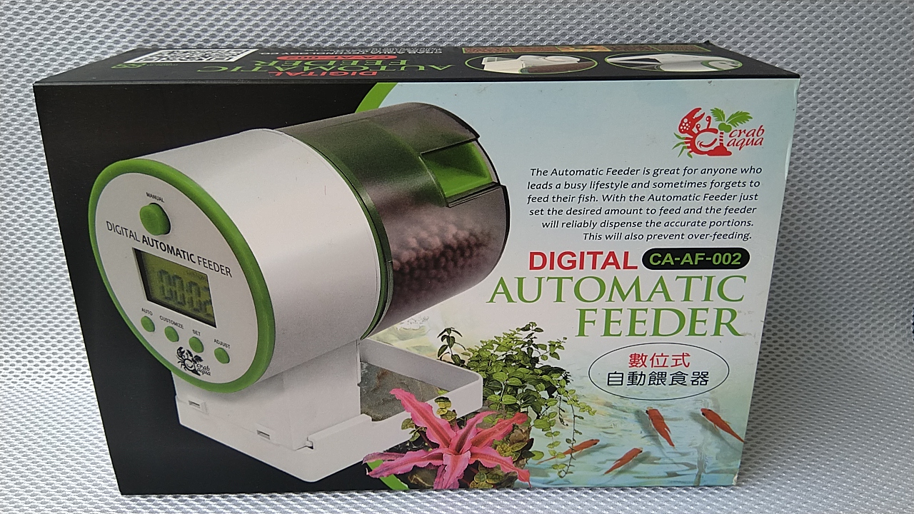 Máy tự động cho cá ăn Crab Aqua.