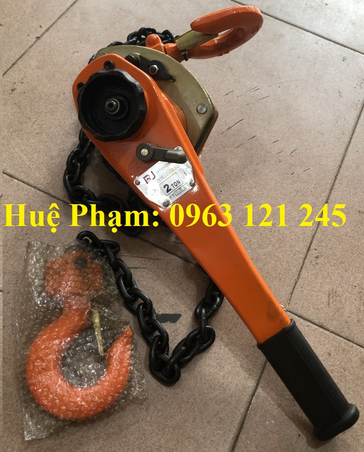 Con lăn kéo dây cáp điện vuông góc