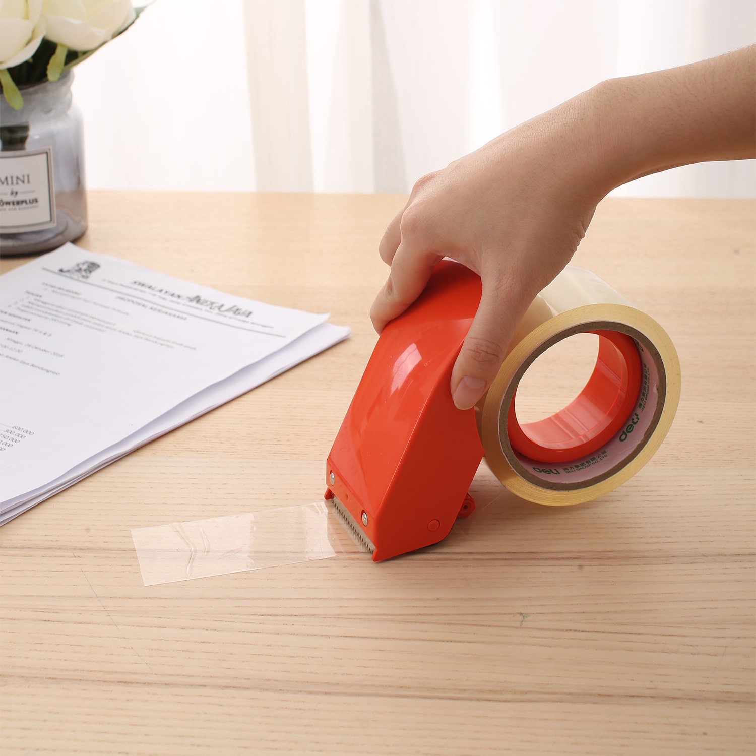 Cắt băng dính cầm tay Deli E801 [ Cắt băng Keo Deli E801 ]