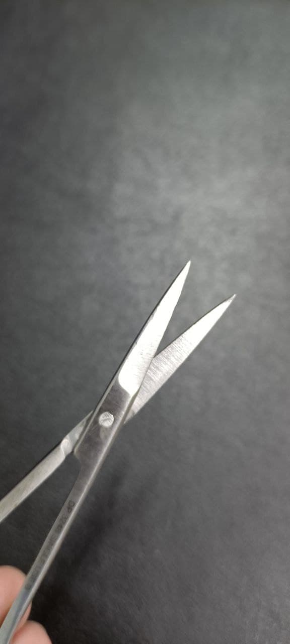 Kéo y tế 10cm 12.5cm thẳng nhọn