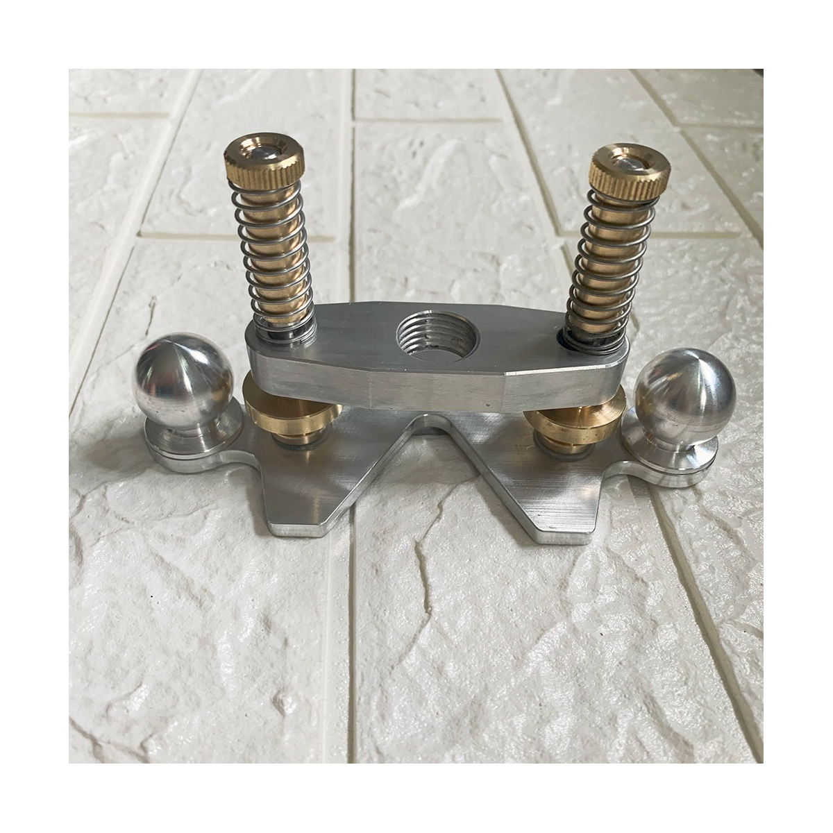 1 Piece Precision Router Base Sound Hole Circular Hole Tool Guitar Luthier Tool (C)