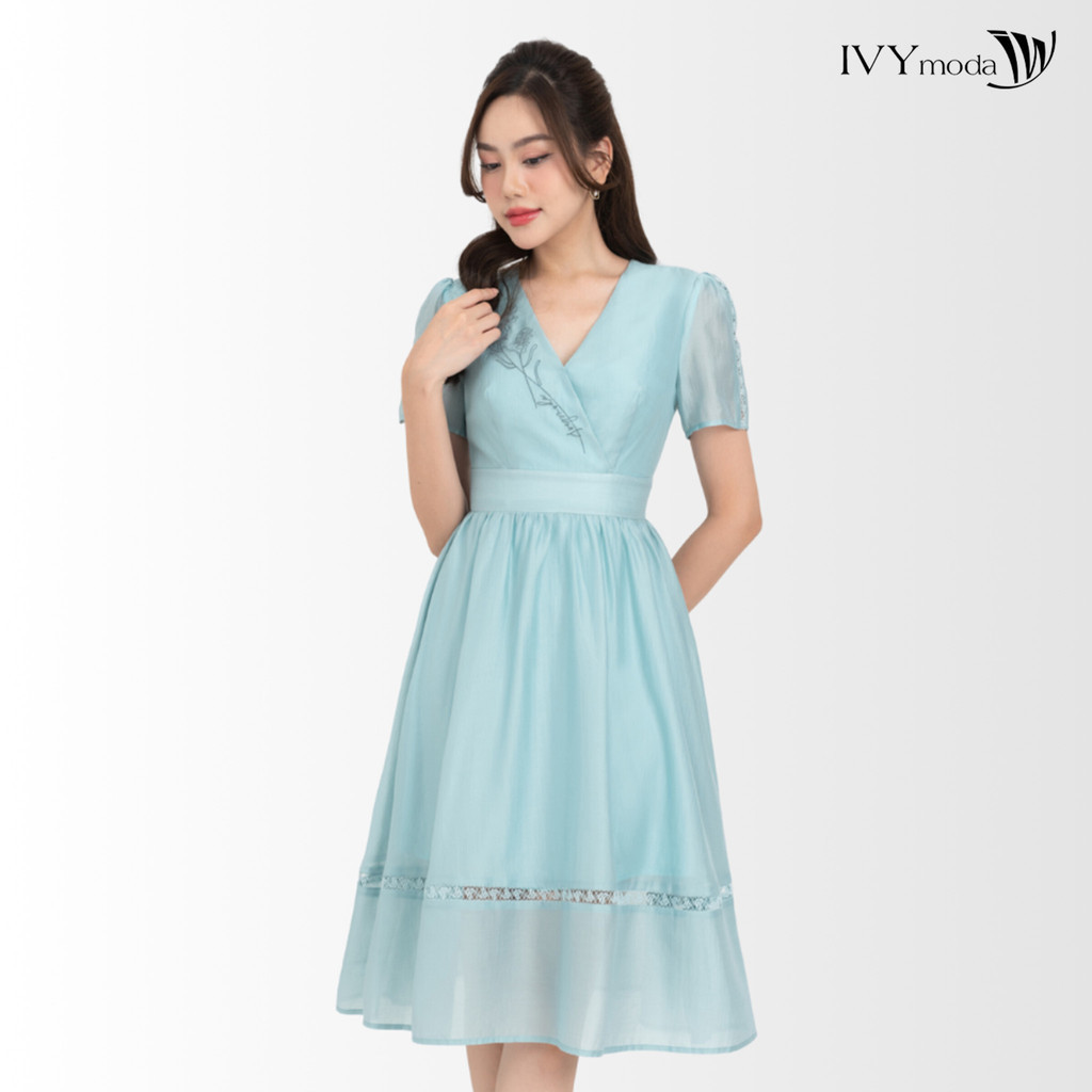 Đầm lụa xòe cổ V IVY moda MS 48M6598