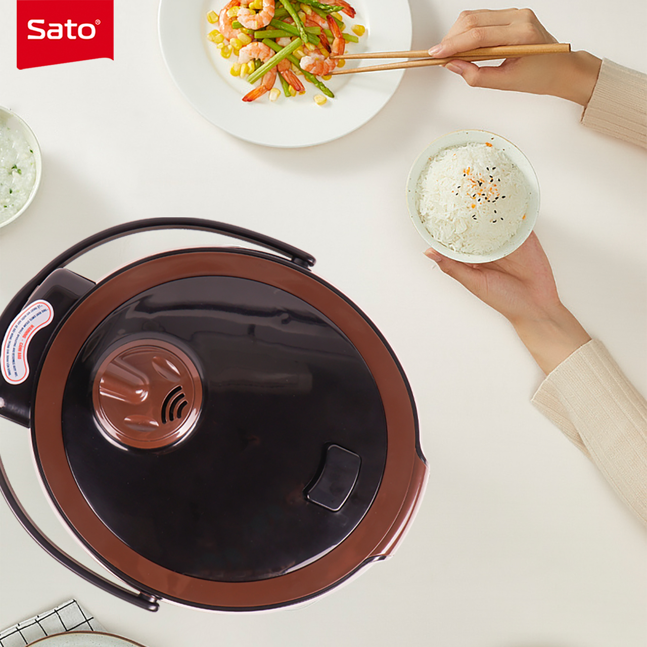 Nồi cơm điện quai xách 1.8L Sato 18F042