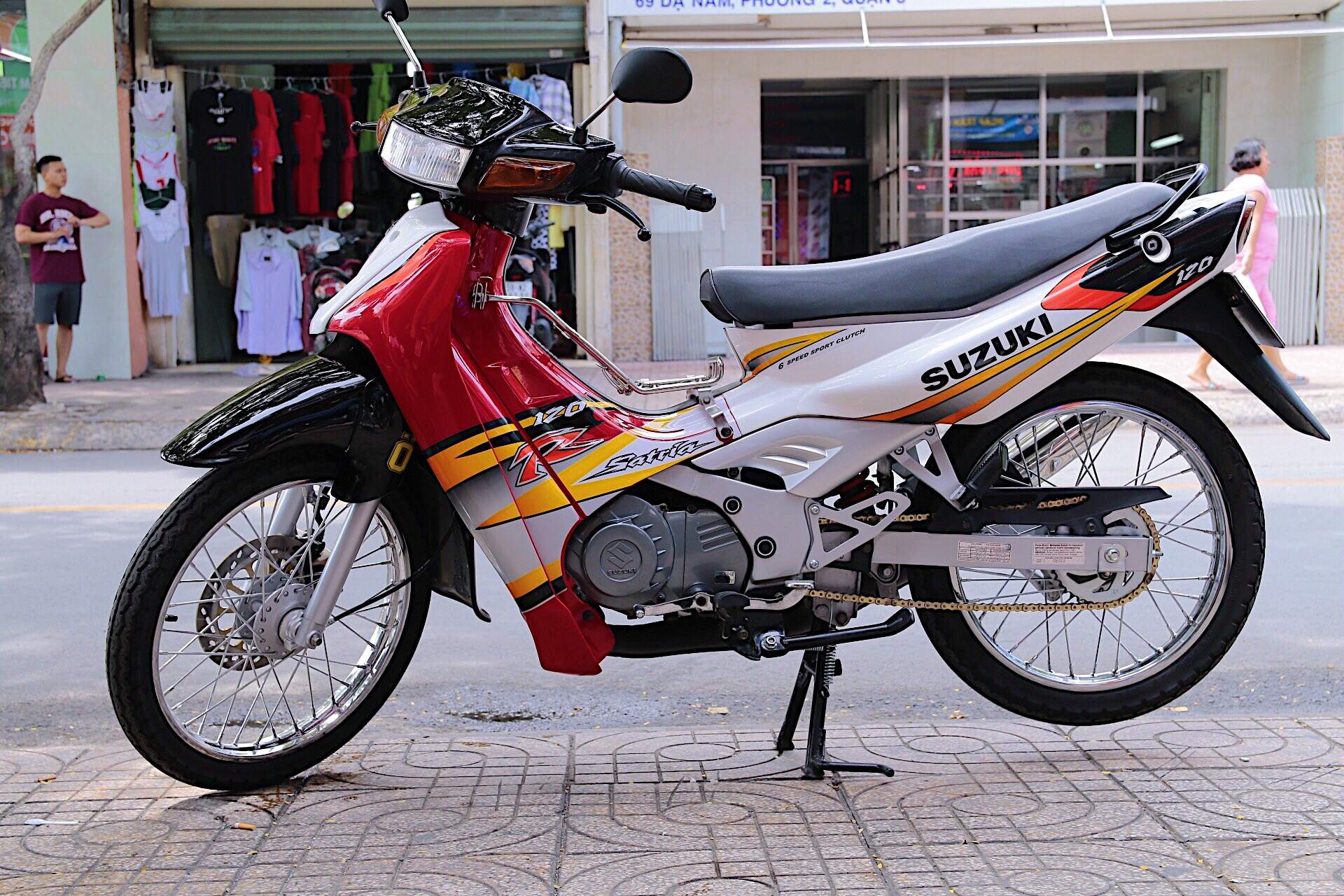 Tem Rời Suzuki Satria 2000 Trắng Đỏ - Tem Chuẩn Zin