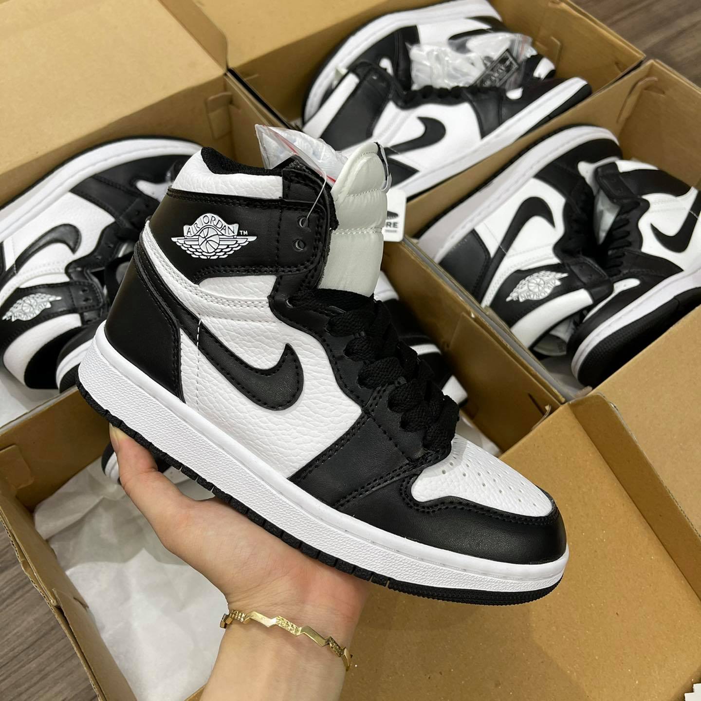 Giày Thể Thao Nam Nữ Nike Jordan 1 PANDA Cao cổ Giày Jordan Đen Trắng Full Box thumbnail