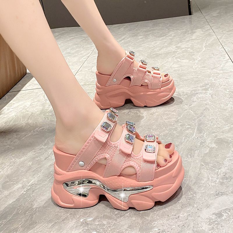 Dép đế xuồng dày dặn đính đá phong cách thời trang châu âu dành cho nữ