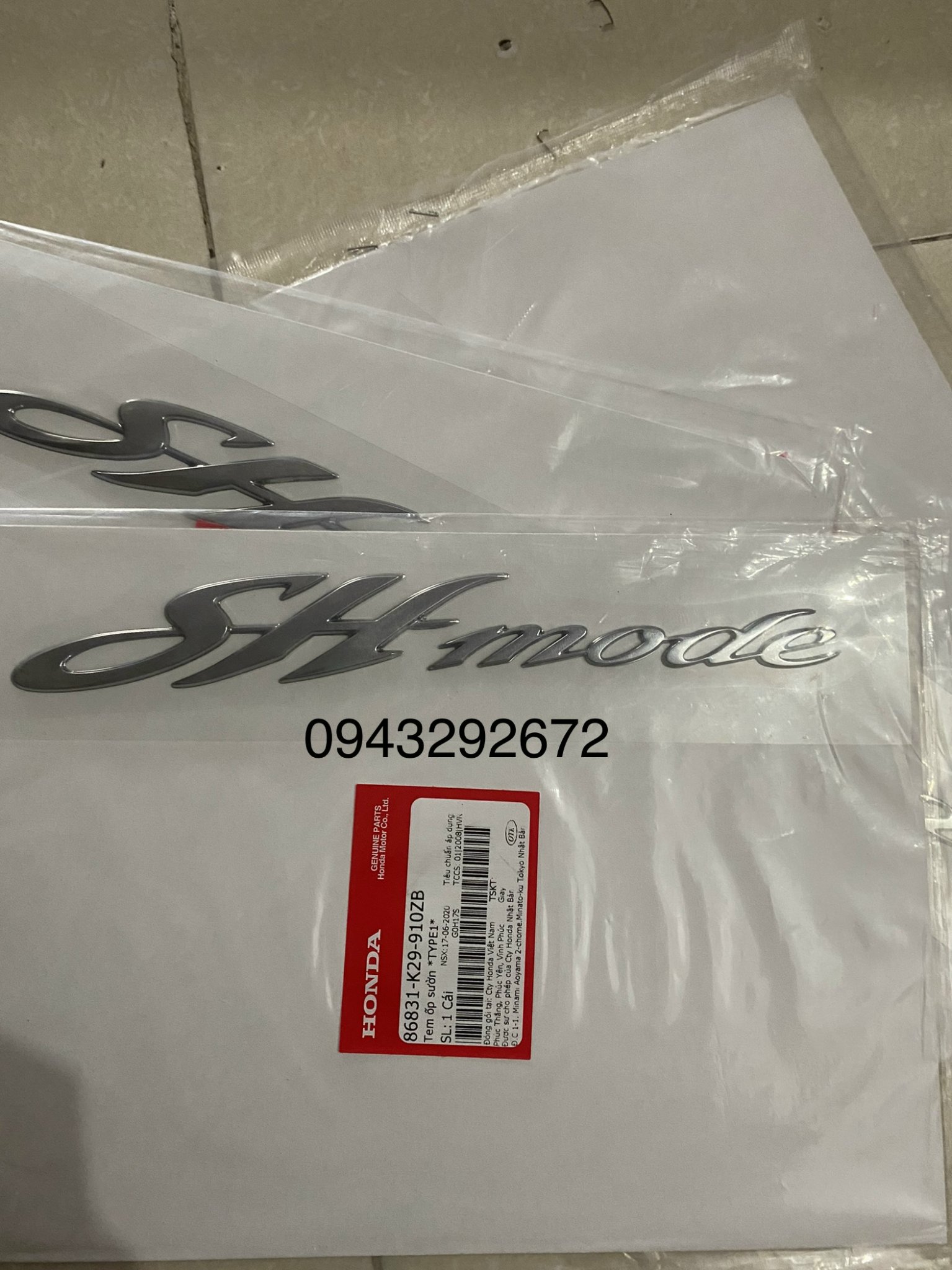 Tem chữ nổi sườn sh mode 2015 - 2019 honda màu bạc