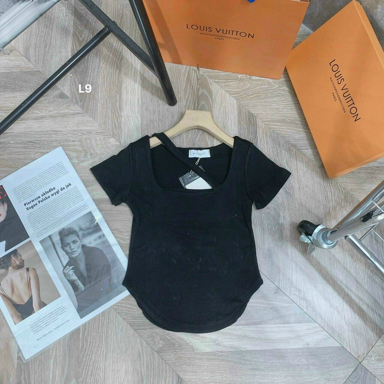 Áo kiểu nữ chéo cổ vạt bầu siêu hot.