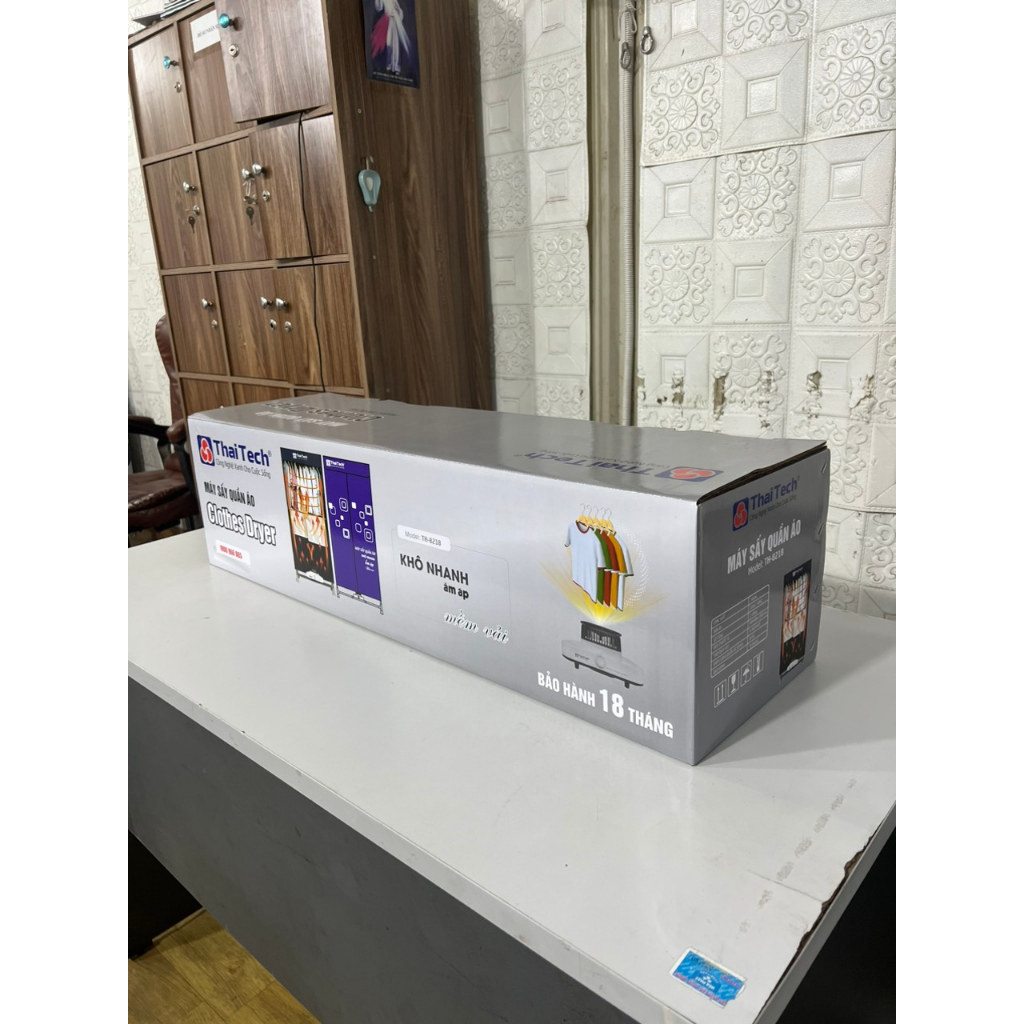 Máy Sấy Quần Áo THAITECH TH-8218 - Hàng Chính Hãng