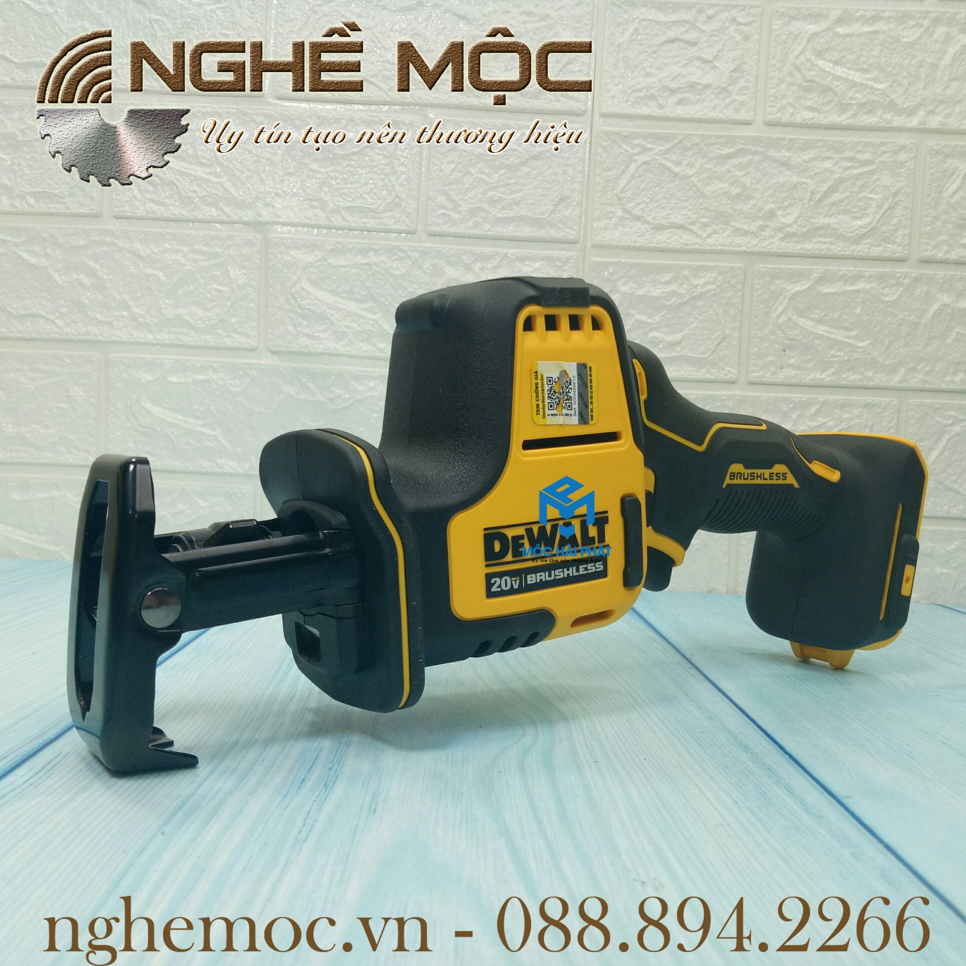 Dewalt DCS369 Máy cưa kiếm pin cầm tay