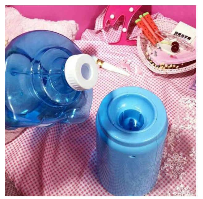 Bình lọc nước mini trẻ em hình thú DOREMON và HELLO-KITTY