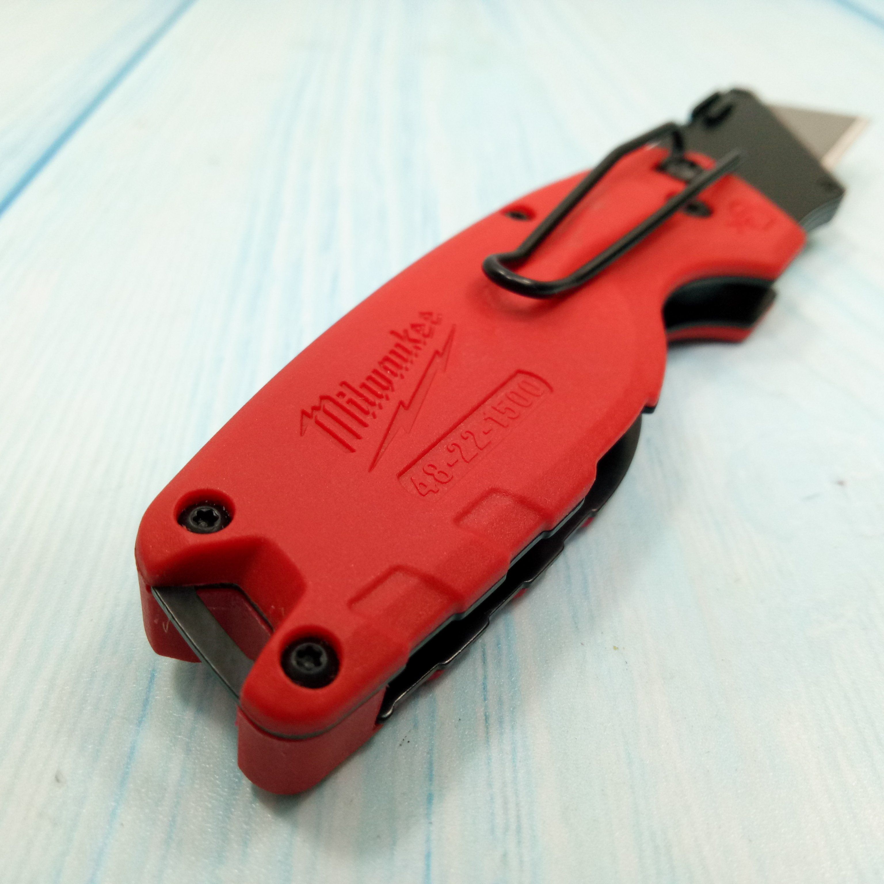 Milwaukee 48-22-1503 Bộ dao trổ gấp gọn Fastback
