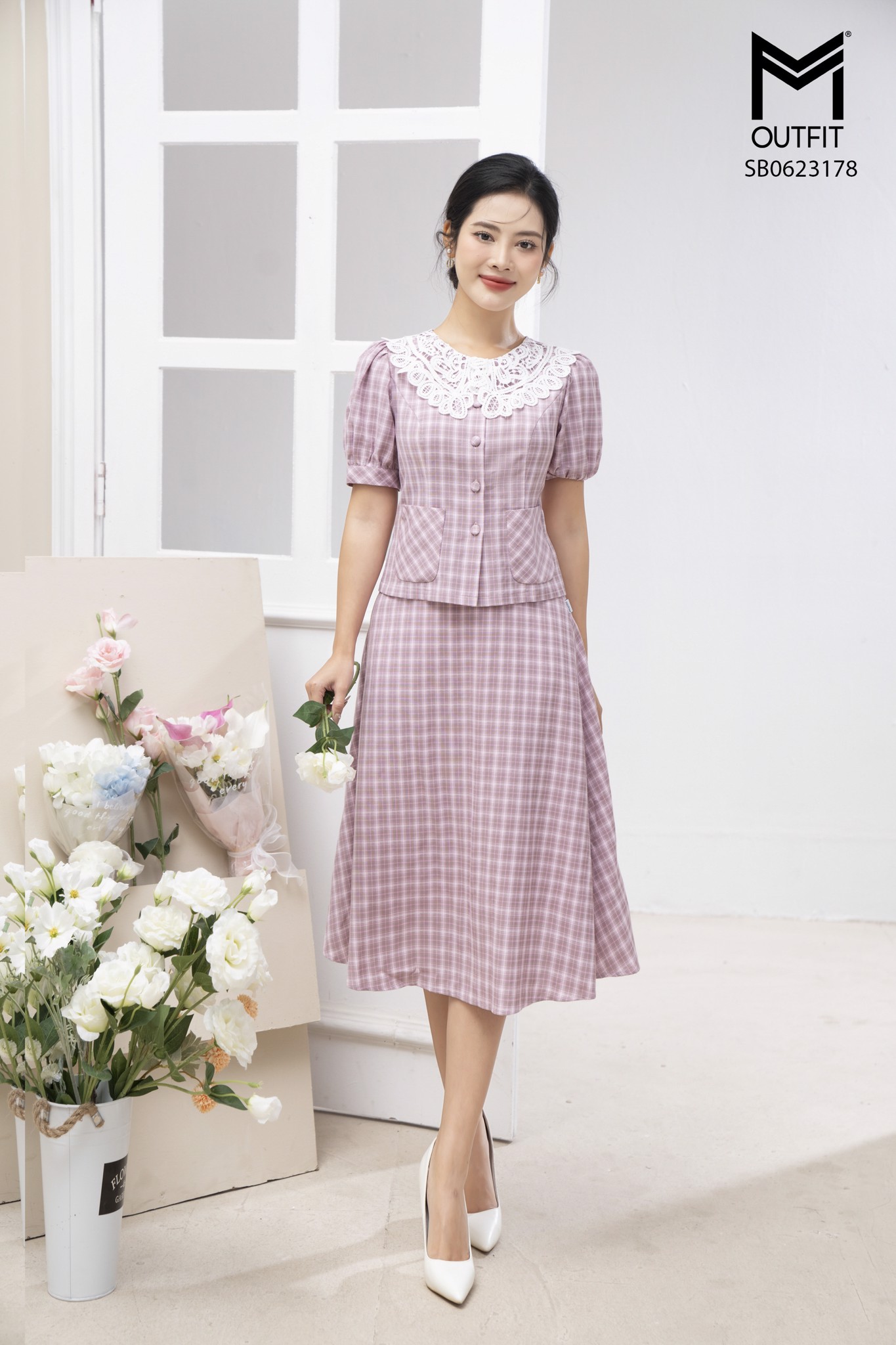 SÉT BỘ ÁO PHỐI CỔ REN, CHÂN VÁY XÒE
