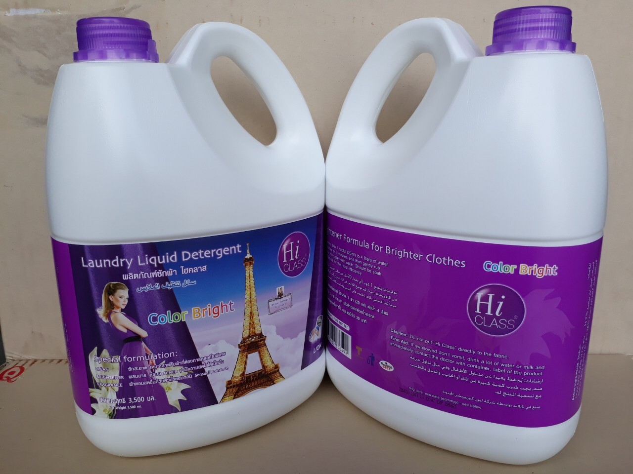 Nước giặt xả HiClass đậm đặc Can lớn 3500ml