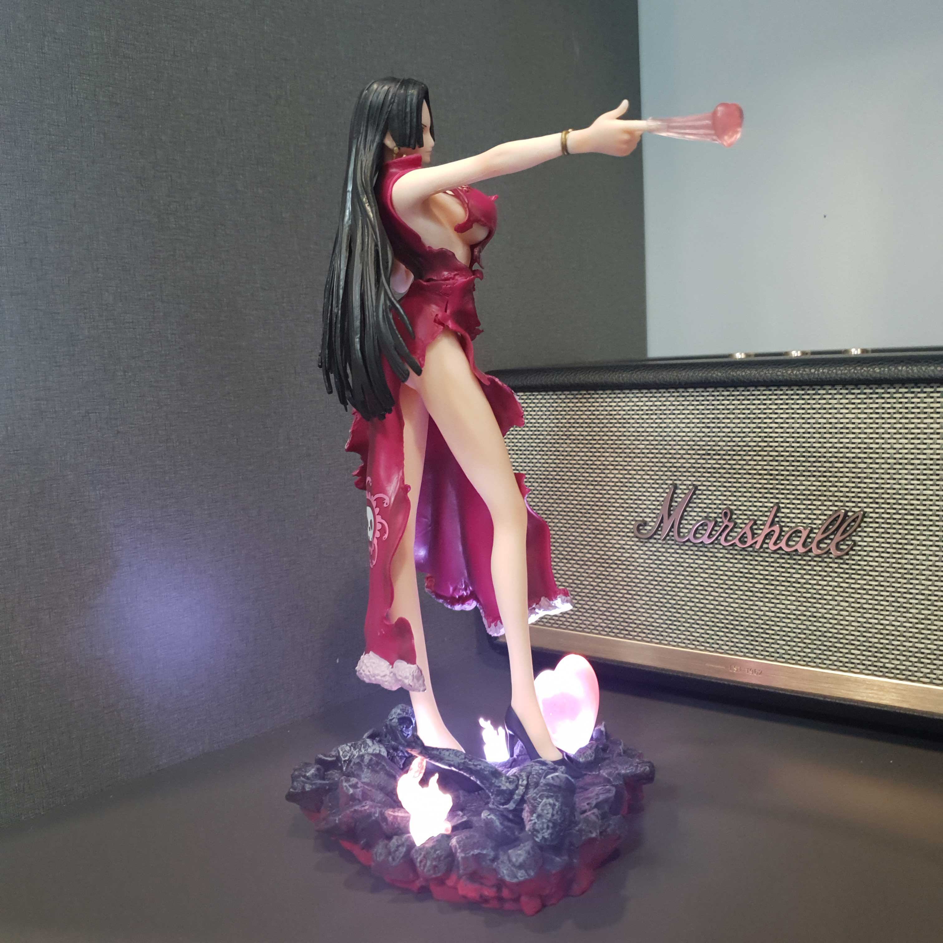 Mô hình Boa Hancock có led 30 cm - One Piece