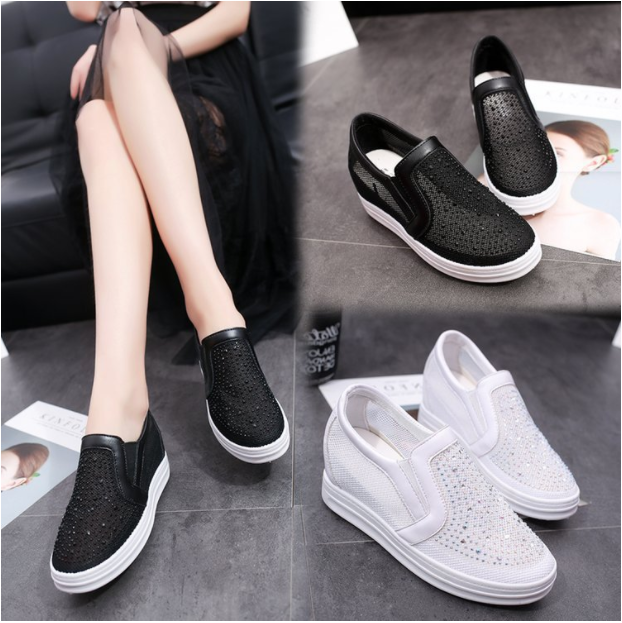 Giày slip on đế độn phối lưới nạm hột màu đen