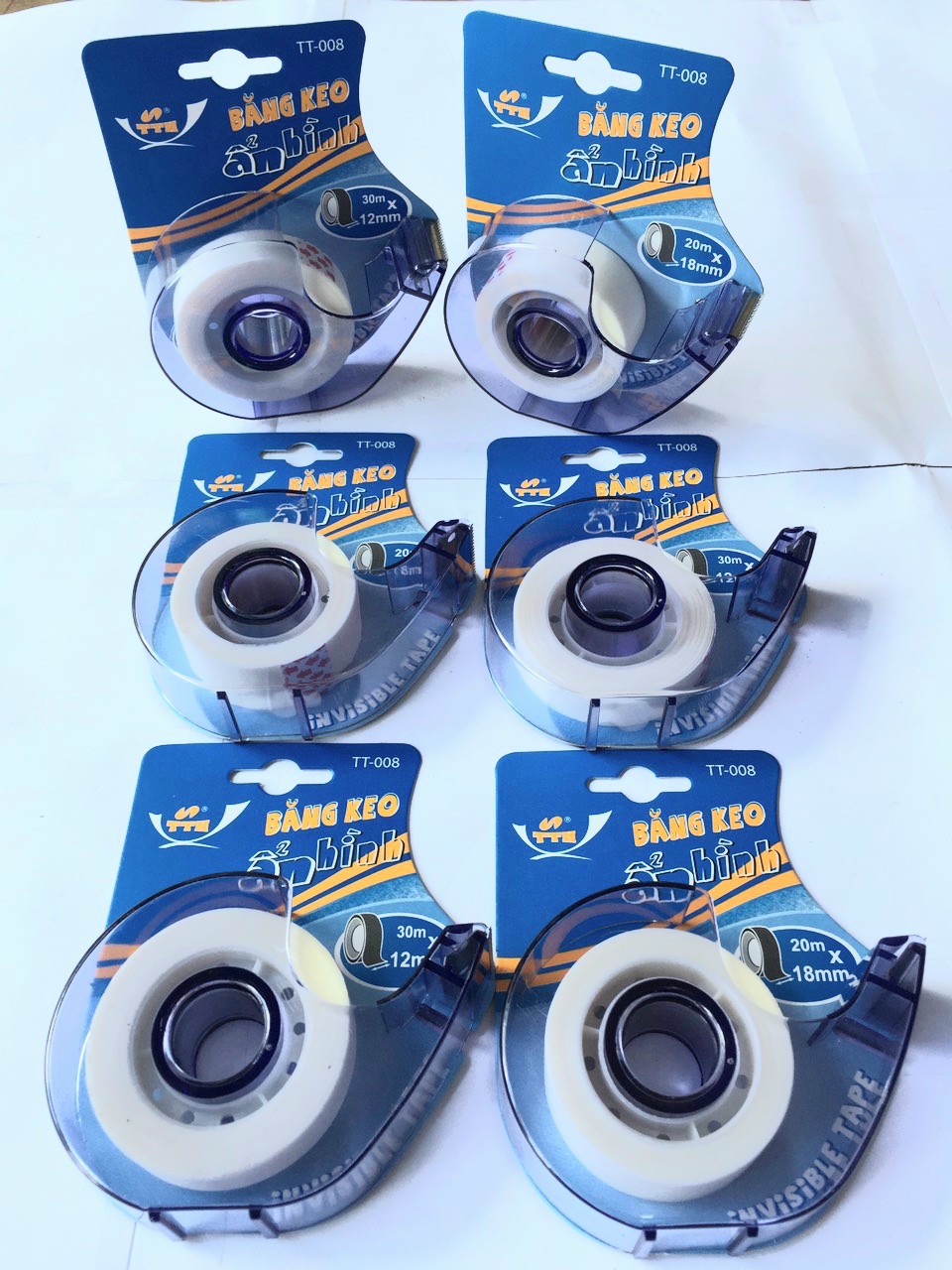 Băng keo dán tiền