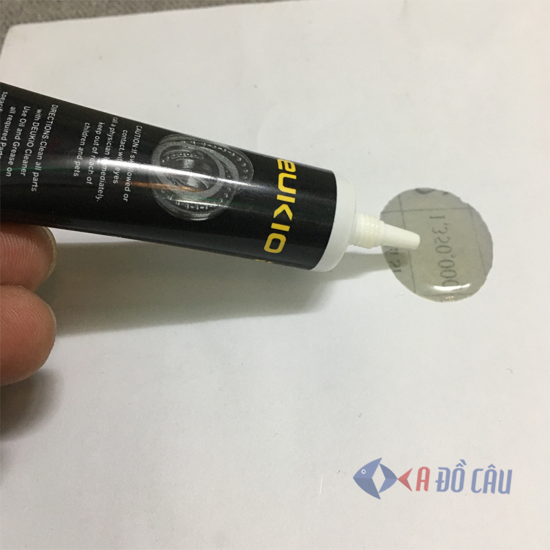 Dầu mỡ bảo dưỡng máy câu Deukio