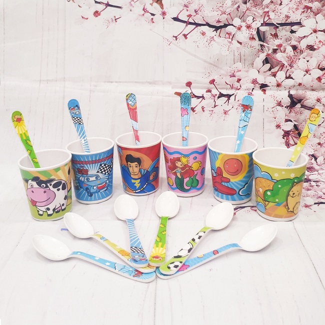 Ly nhựa cho bé uống nước - ly nhựa