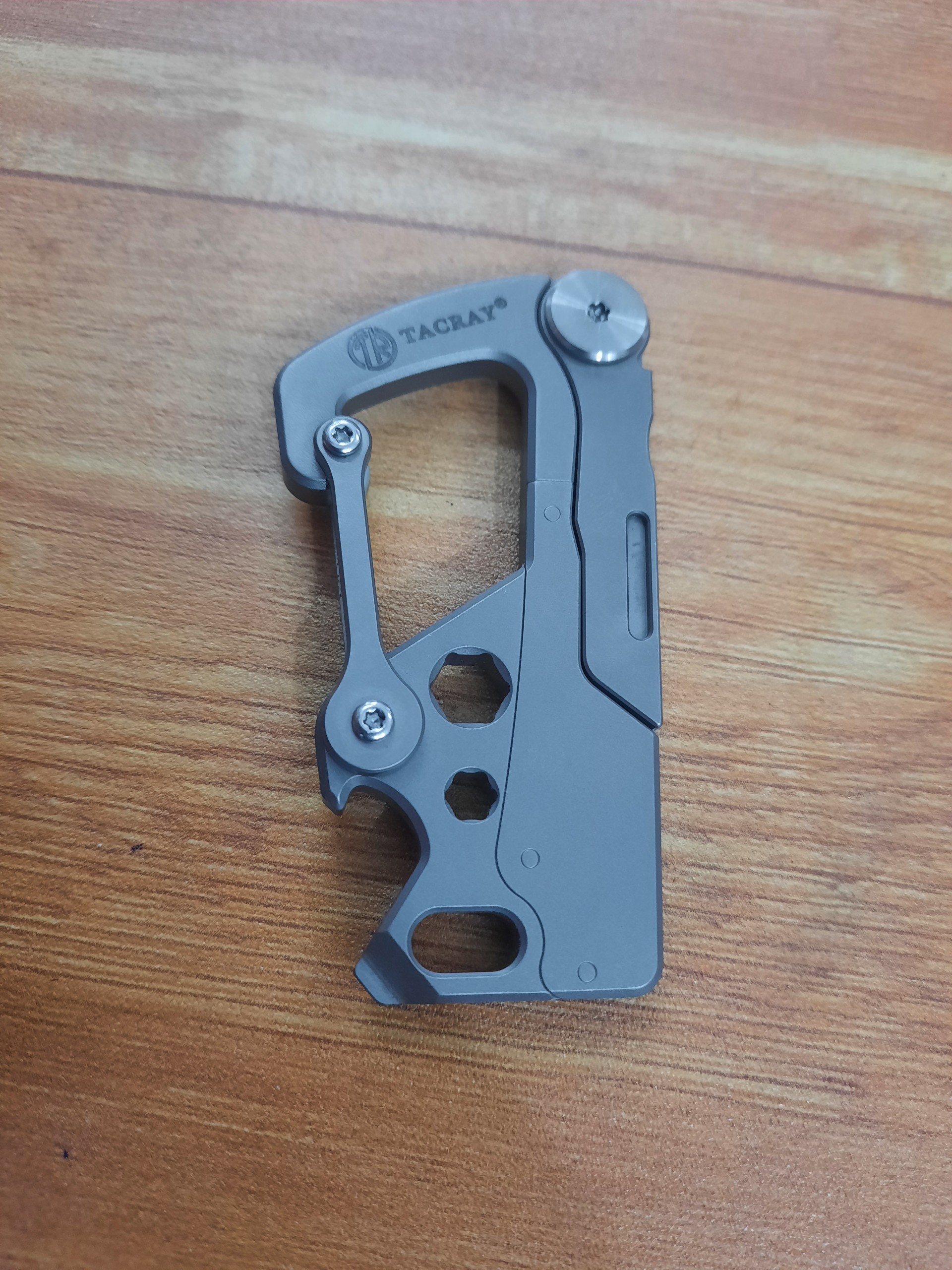 Móc khóa Titan Tacray Carabiner v2, đa năng, tiện ích