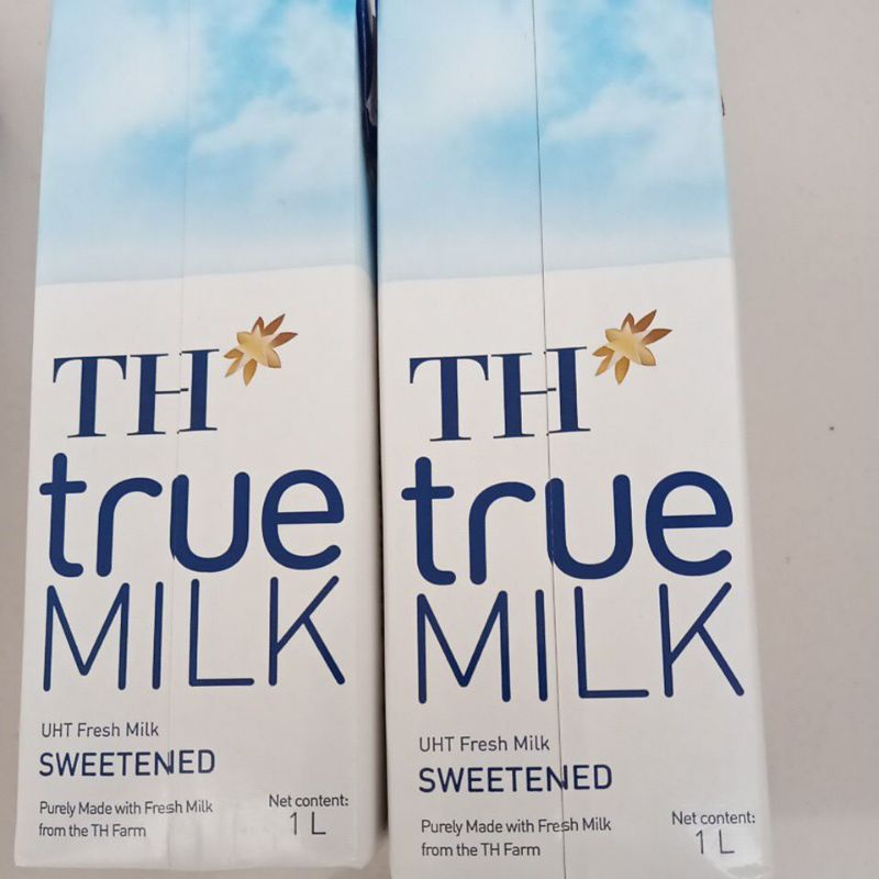AA Sữa tươi tiệt trùng TH true milk có đường 1 lít.