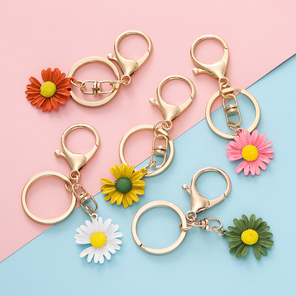 St.kunkka 1pcs Alloy Notched Flower Keychain Colorful Daisy Charm Pendant For Diy Car Keychain Accessories Gifts.