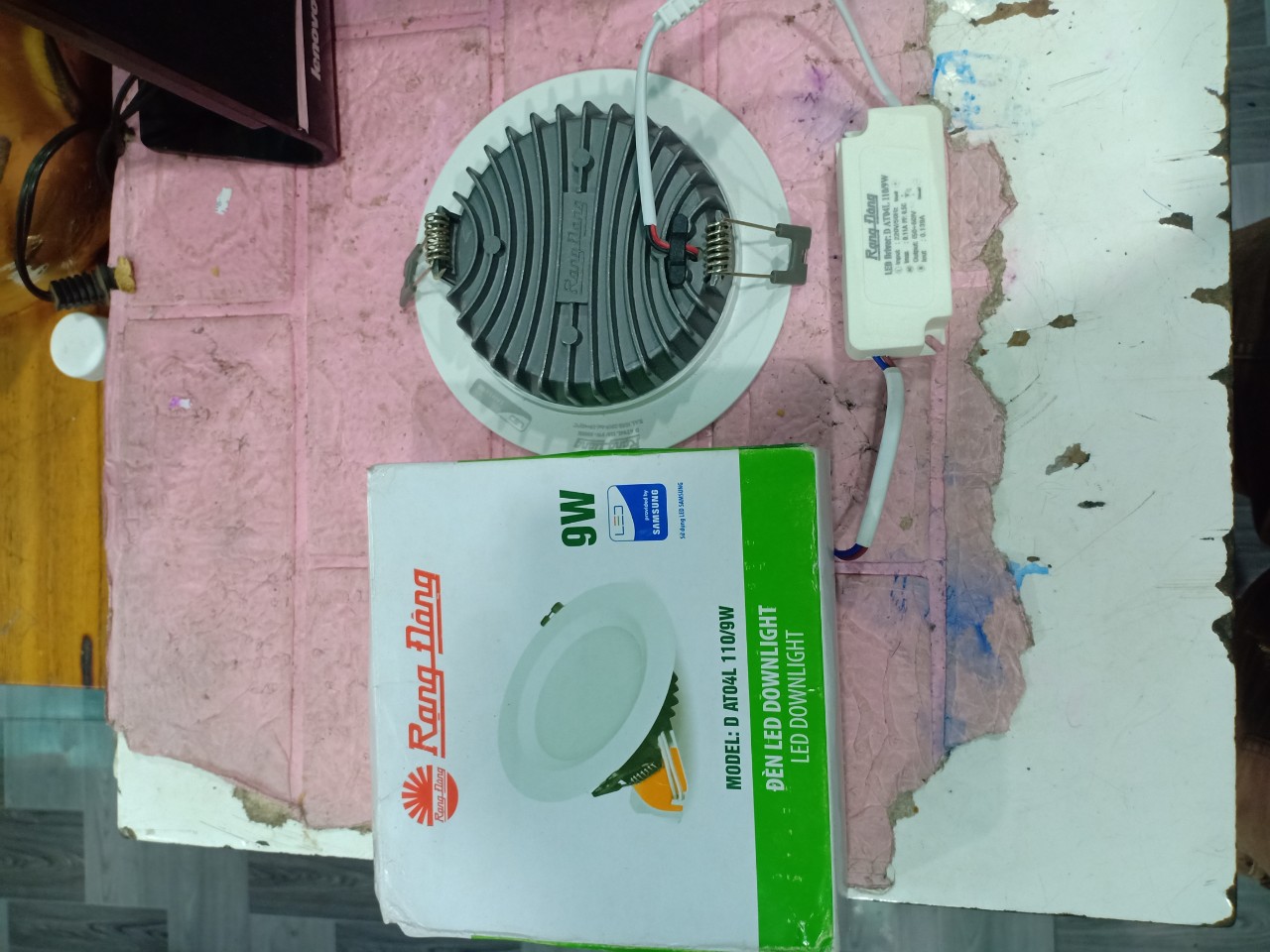 Đèn LED Âm trần Downlight 9W RẠNG ĐÔNG MÀU VÀNG