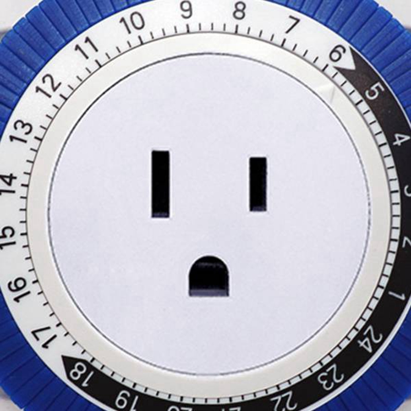 24 Hour Timer Socket Mechanical Program Timer Switch Socket 230V Wall Outlet Protector Energy Saveing()