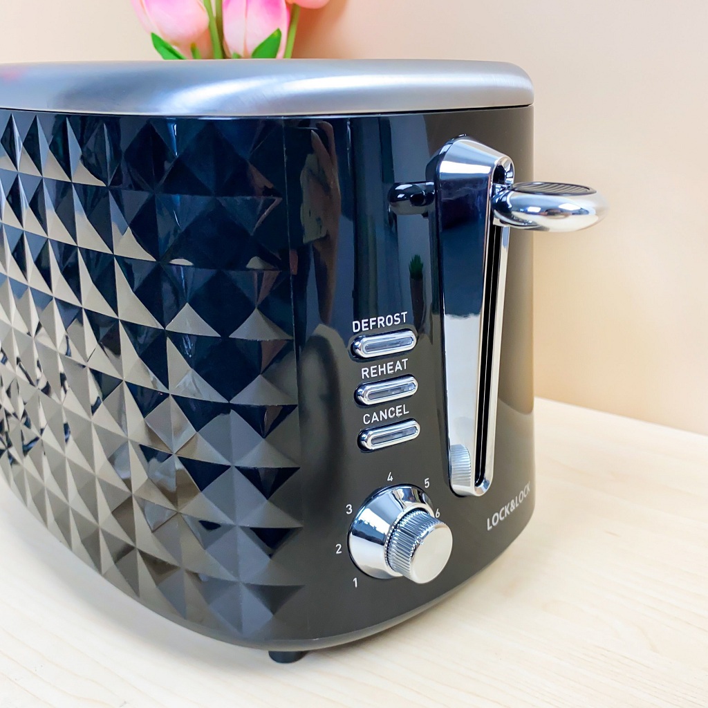 Máy Nướng Bánh Mì Lock&Lock Công Suất 800W EJB- 222BLK