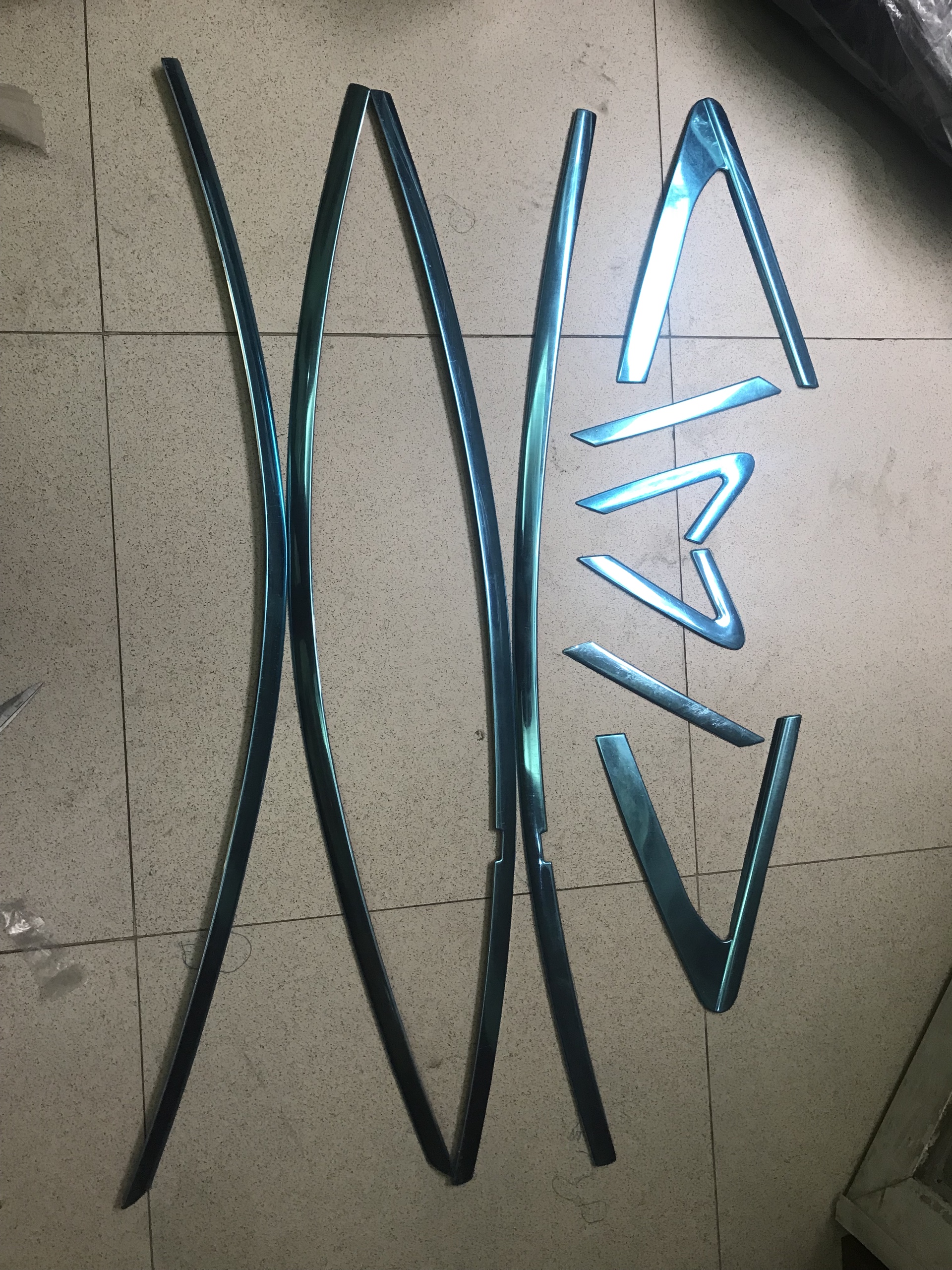 Bộ ốp nẹp viền cong kính inox xe cruze form 2010-2019
