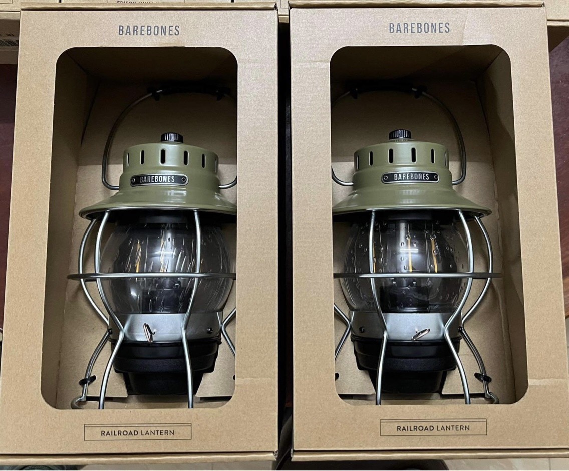 Đèn pin cắm trại Barebones Railroad Lantern