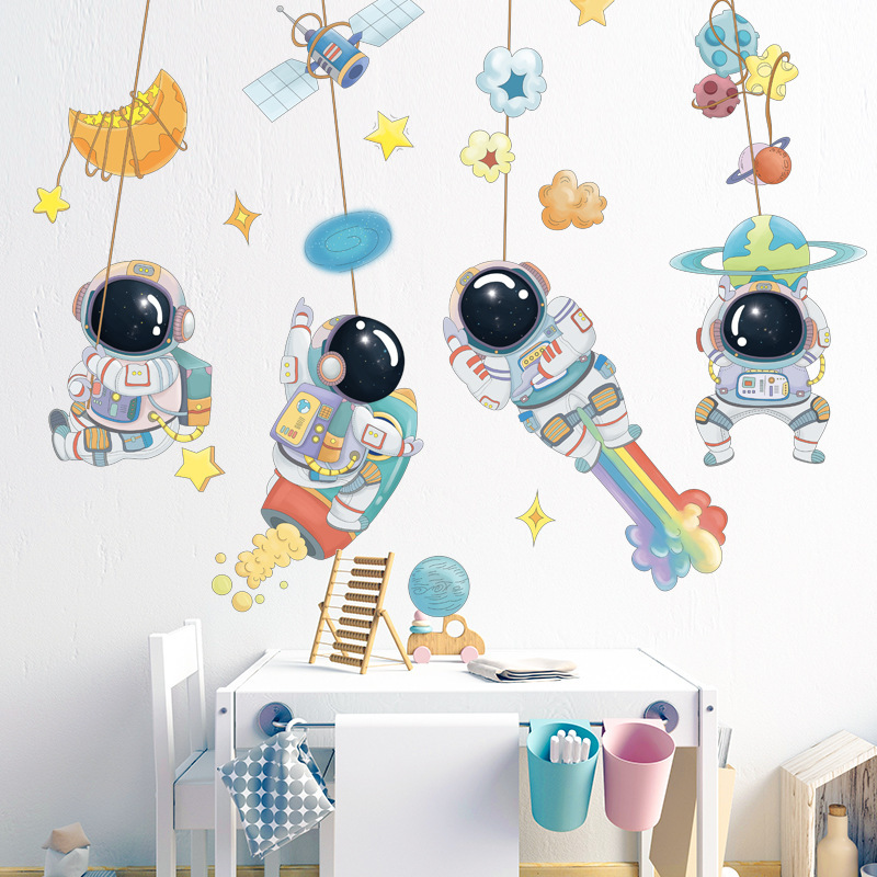 Decal Dán Tường Vũ Trụ Phi Hành Gia Đu Dây