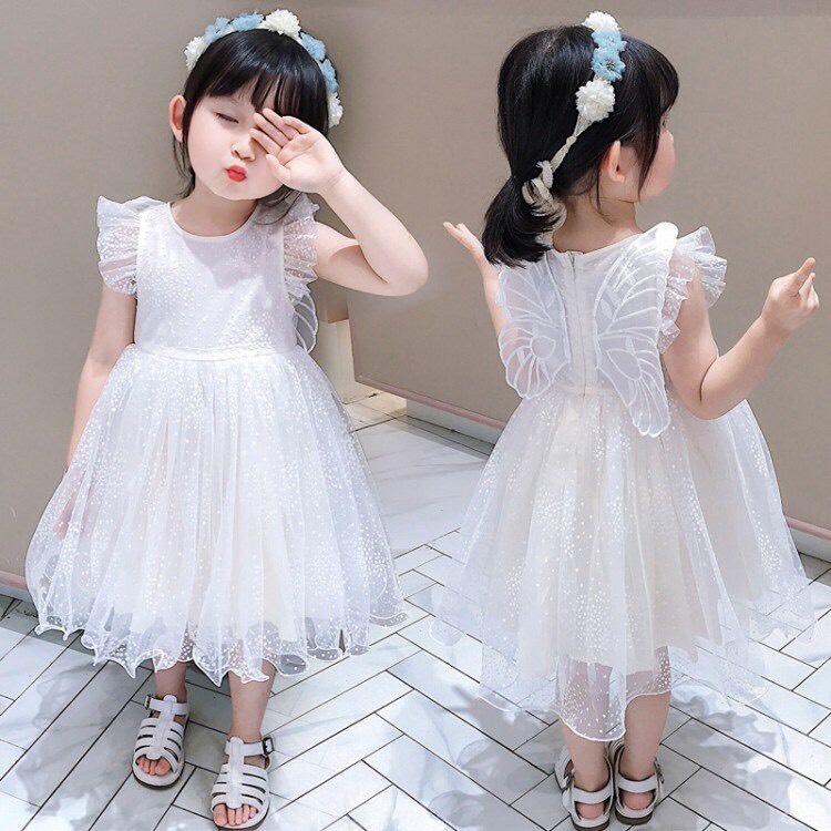 Váy ren trắng cho bé