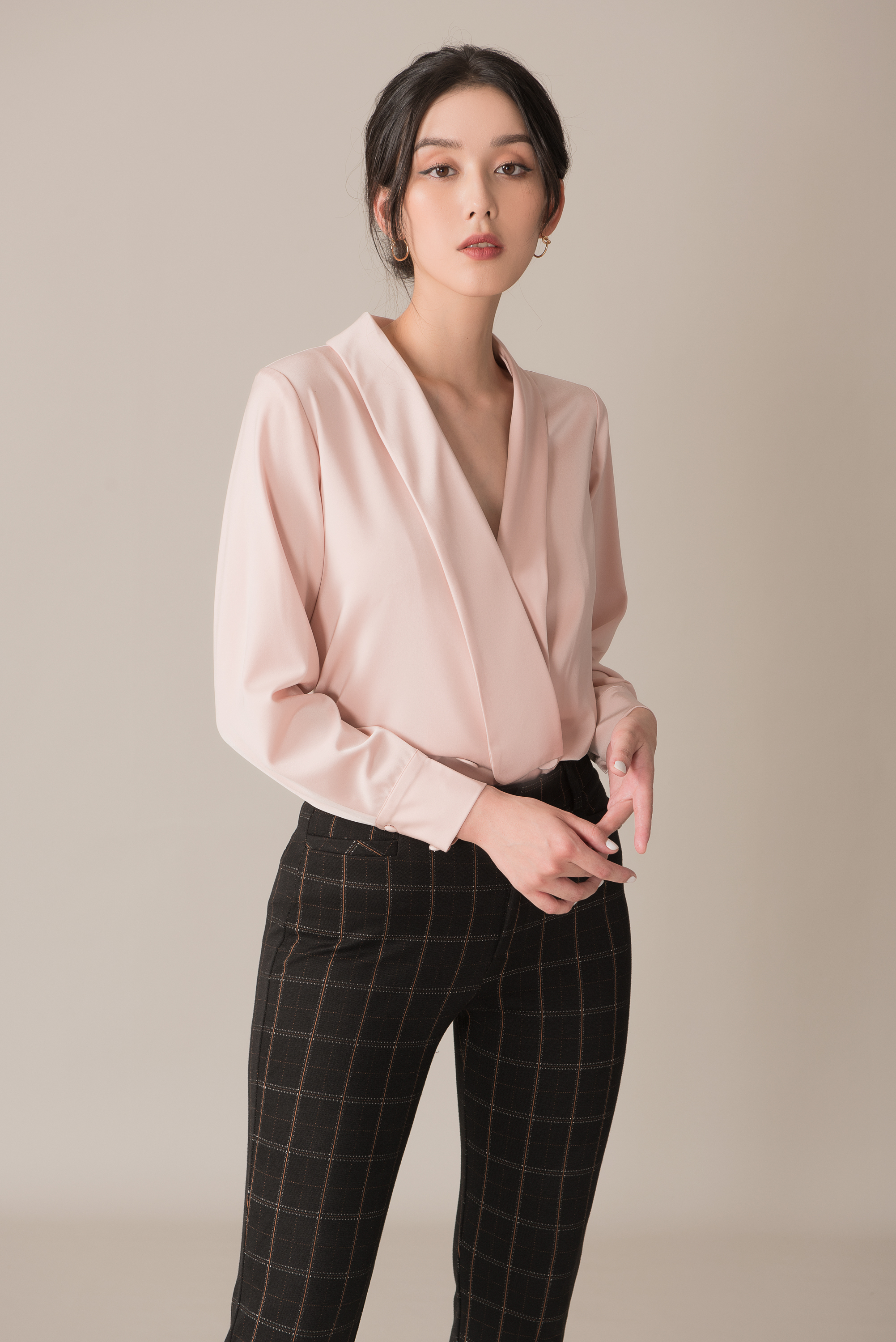Áo cổ V nữ kiểu 2NDDATE TOP019PP