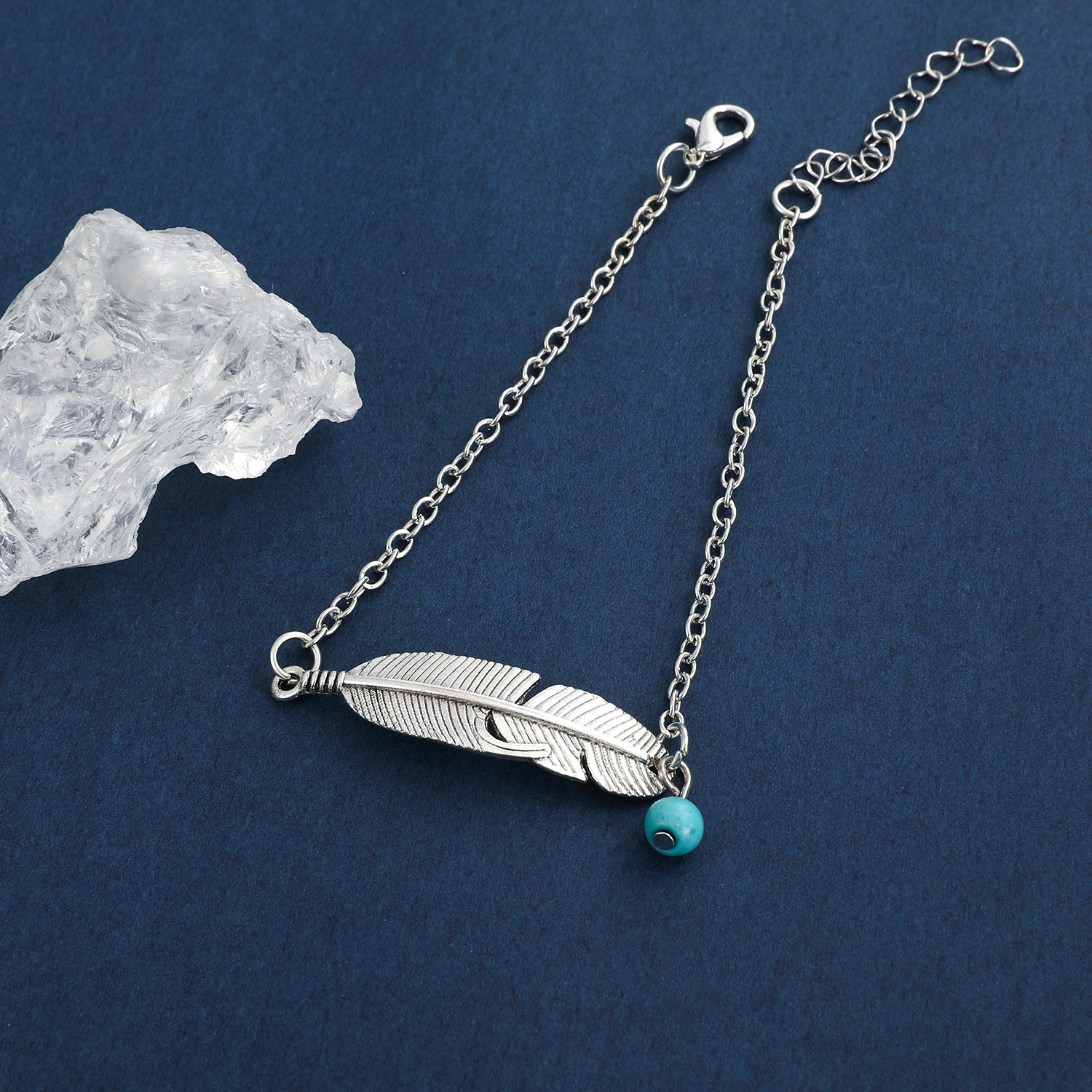 %E3%80%90%20Must-have%E3%80%91Cross-border%20European%20and%20American%20simple%20feather%20anklet%20women's%20retro%20fashion%20ethnic%20style%20hollow%20leaf%20anklet%20beach%20foot%20jewelry%20-%20Image%203