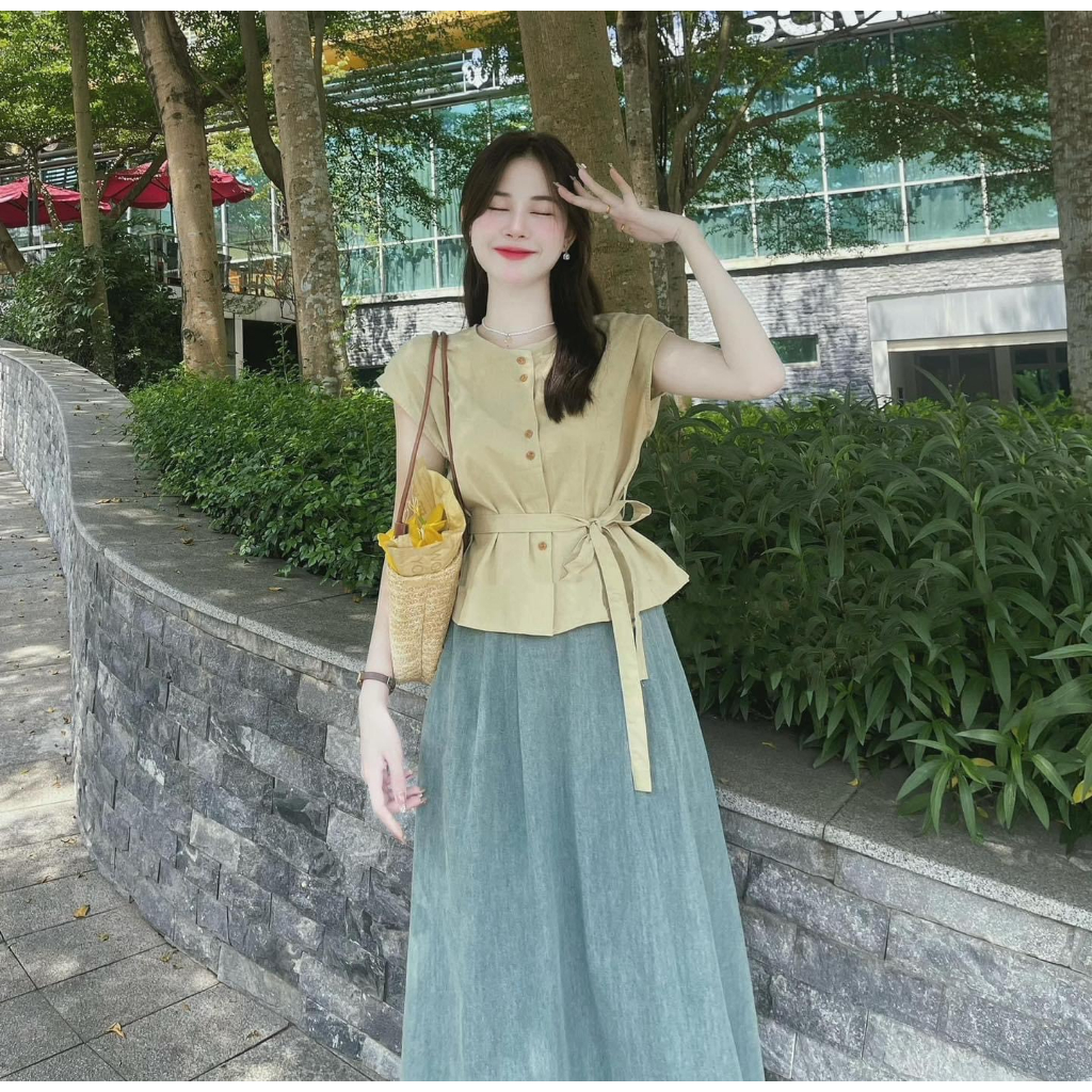 Set chân váy bò phối áo thô kèm đai buộc eo tiểu thư sang chảnh