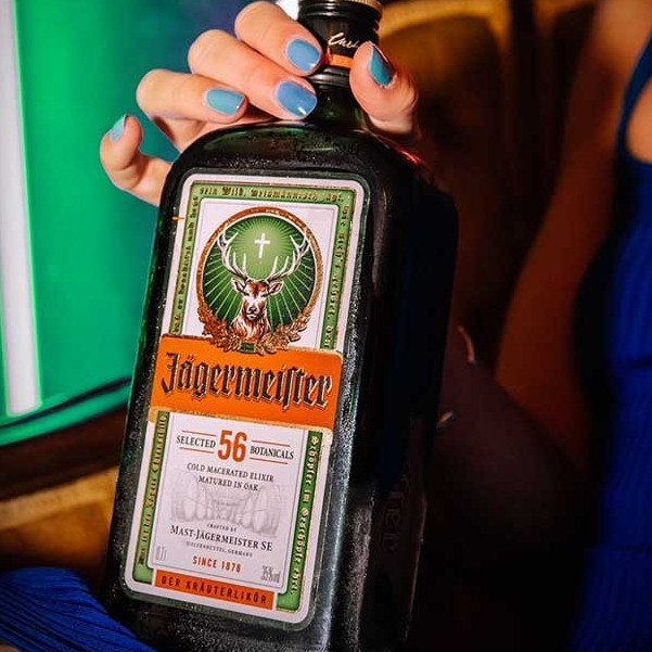 Jagermeister thảo mộc Đức 700ml 1000ml
