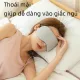 Mặt nạ mắt hỗ trợ giấc ngủ,với hai mặt ấm và mát,được làm bằng lụa băng,vải thoáng khí giúp thoải mái. 