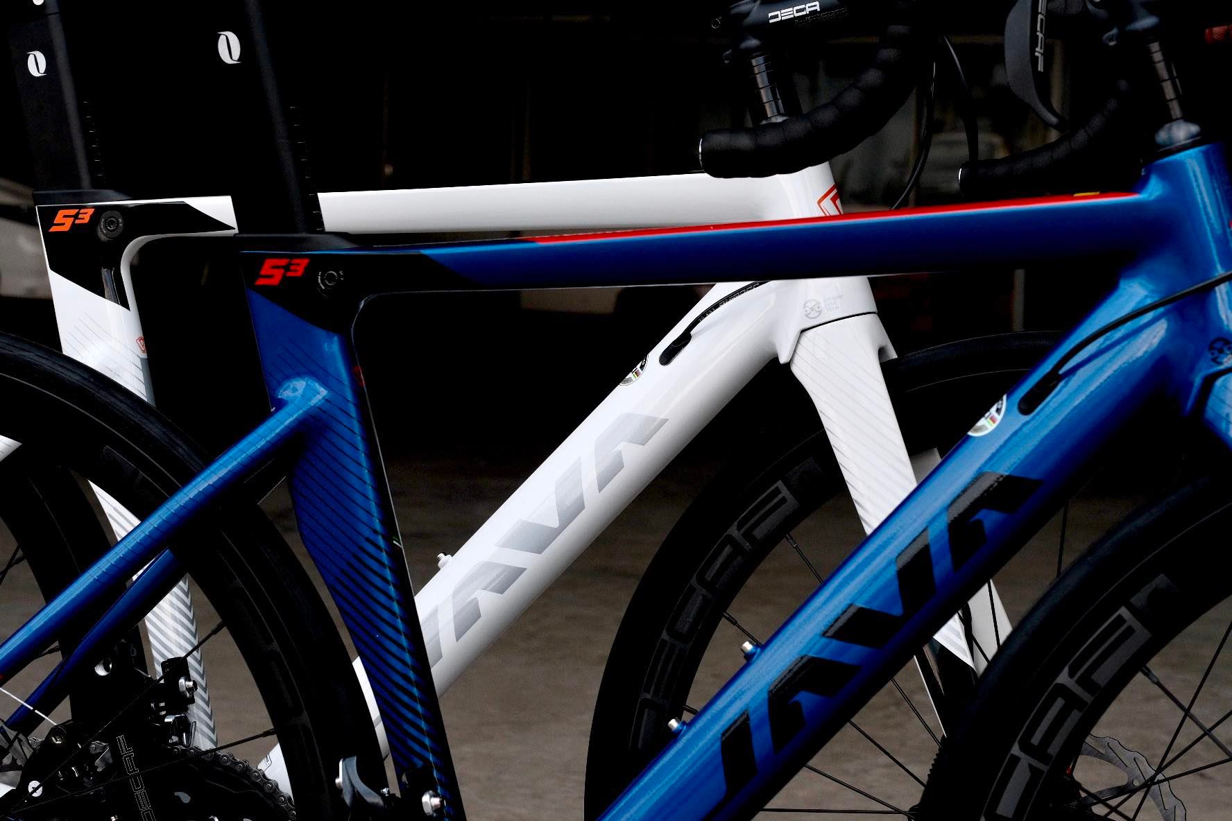 จักรยานเสือหมอบ JAVA SILURO3 DISC Sora 18 Speed - VS BIKE - ThaiPick