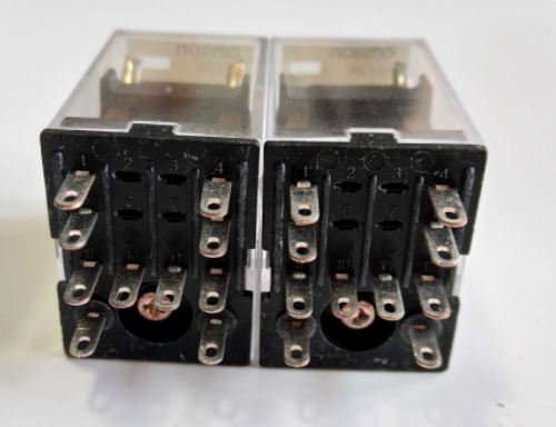 Relay có 2 cuộn coil 24vdc
