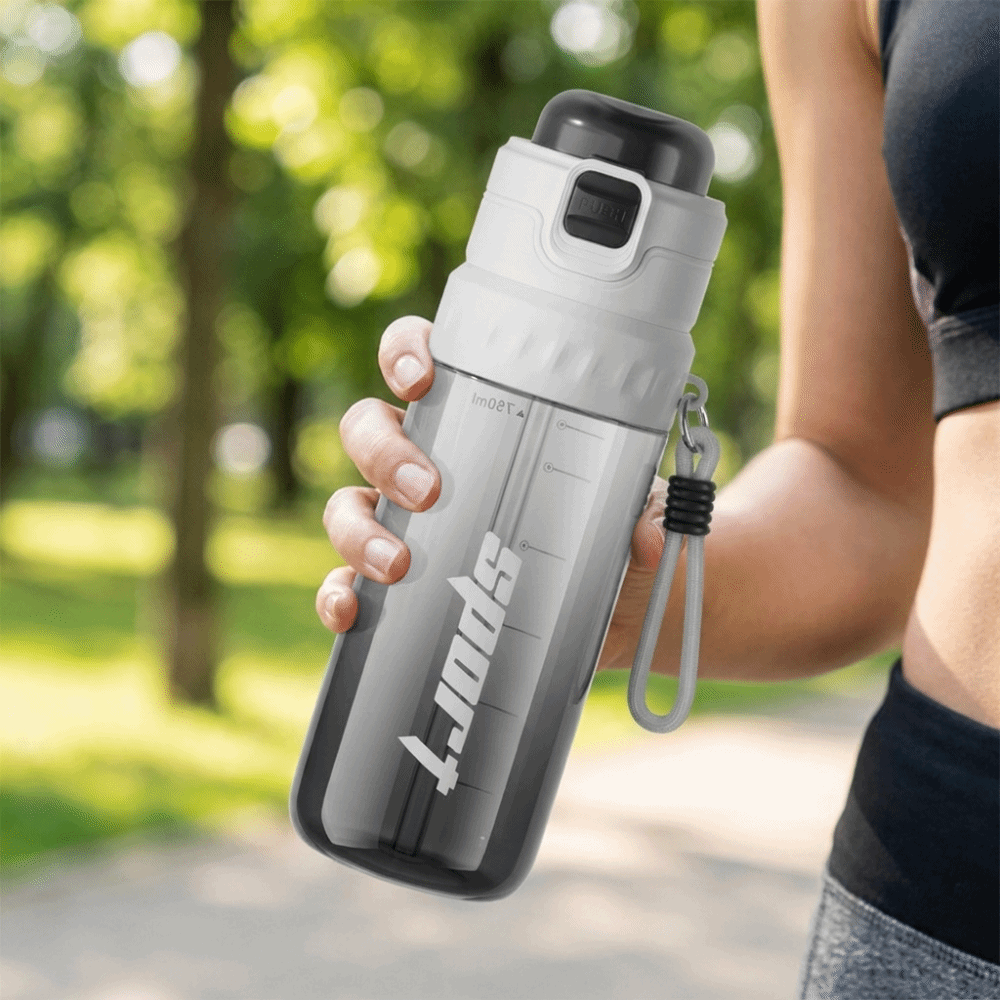Drinking%20Bottle%20Leakproof%20Spray%20Water%20Bottle%20Anti-Accidental%20Touch%20750ml%20Sports%20Water%20Cups%20Portable%20Plastic%20Fitness%20Drinking%20Cups%20Camping%20-%20Image%206