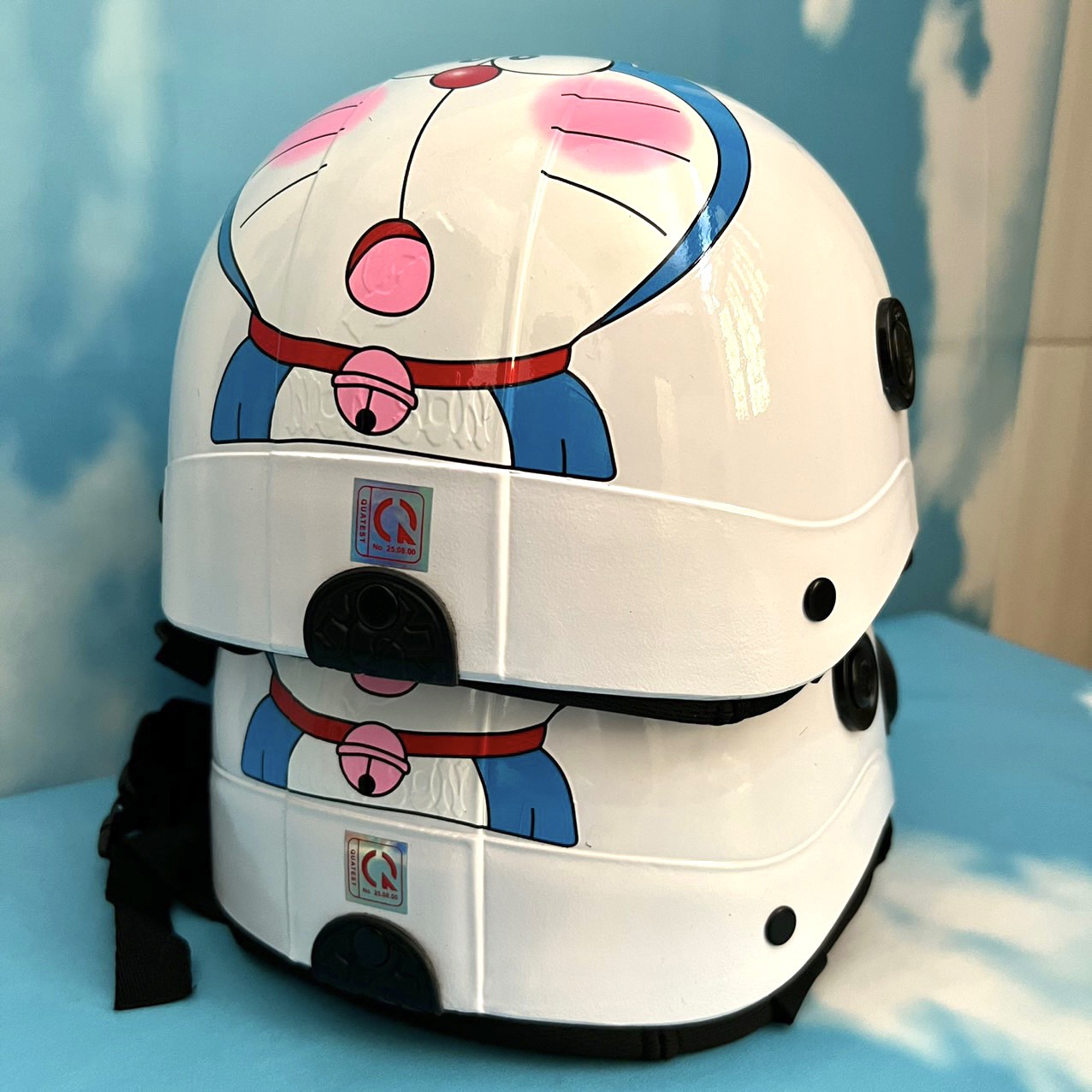 - NÓN BẢO HIỂM 2 LAI TEM DOREAMON