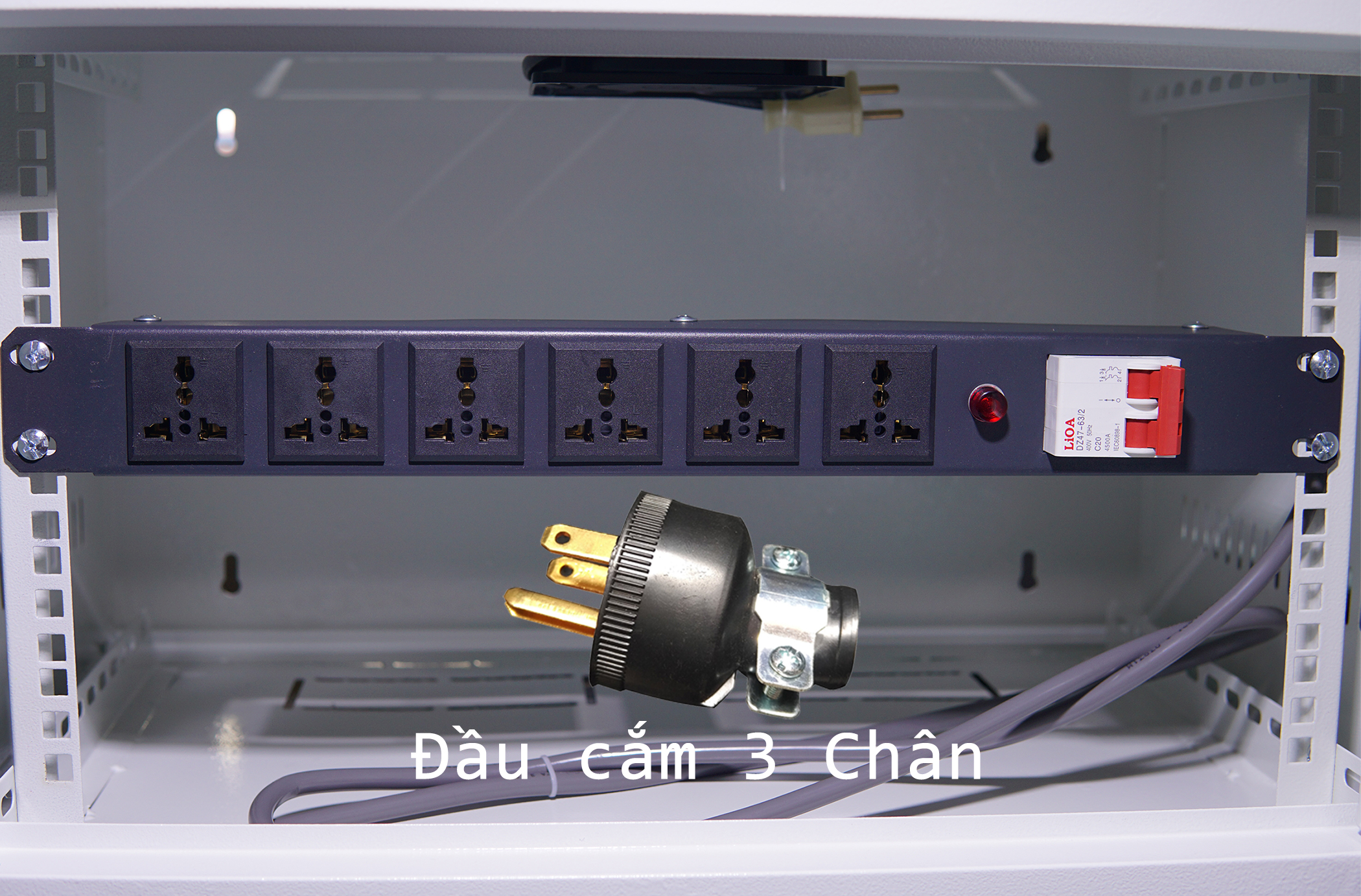 [HCM]Ổ cắm điện Thanh nguồn PDU Rack 6 Port Đa Năng Có CB