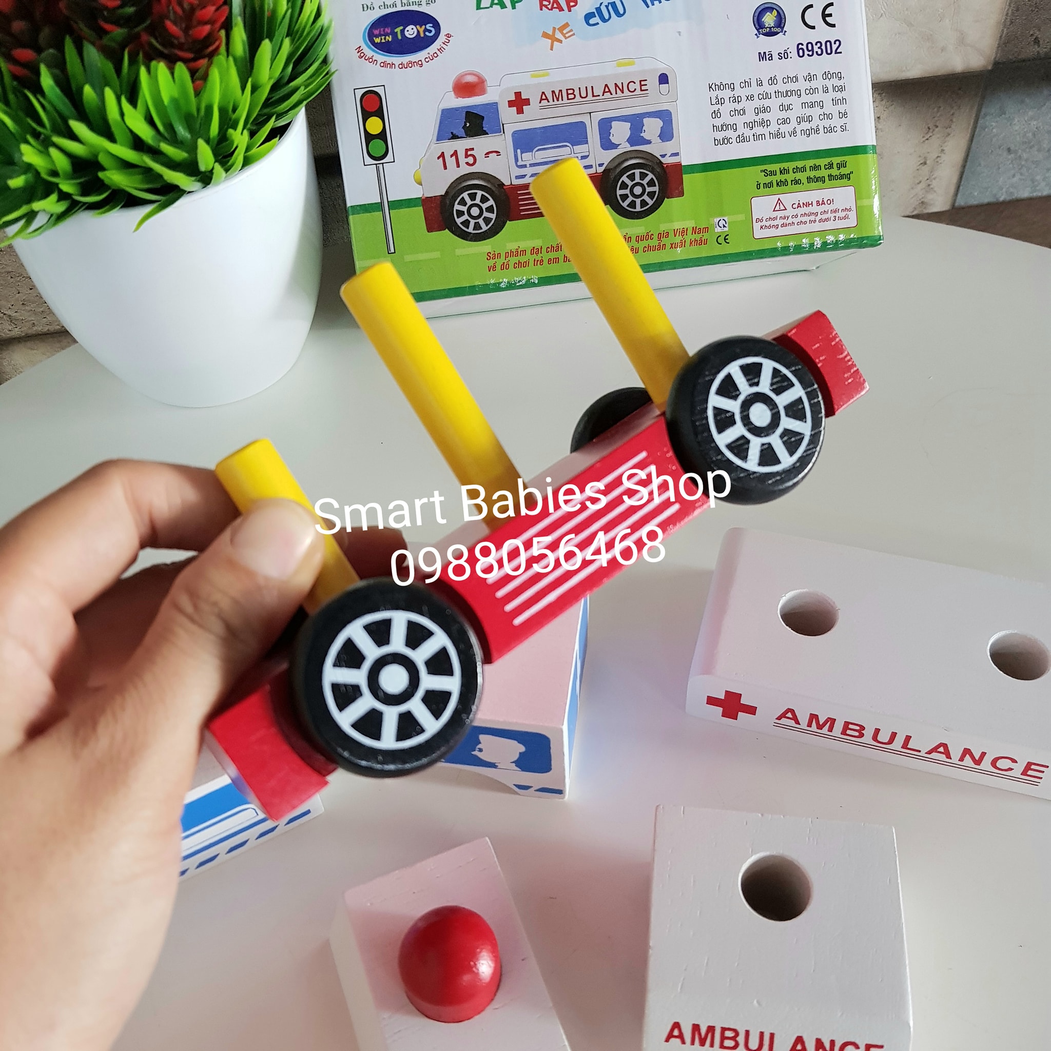 Đồ chơi gỗ Winwintoys - Lắp ráp xe cứu thương