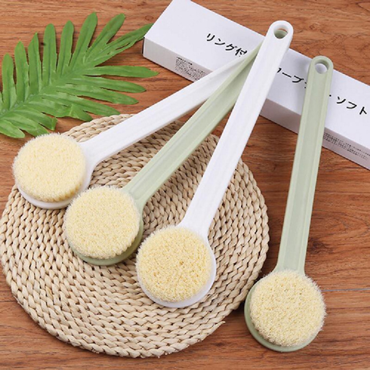BÀN CHẢI CỌ LƯNG TẮM NHẬT BẢN
