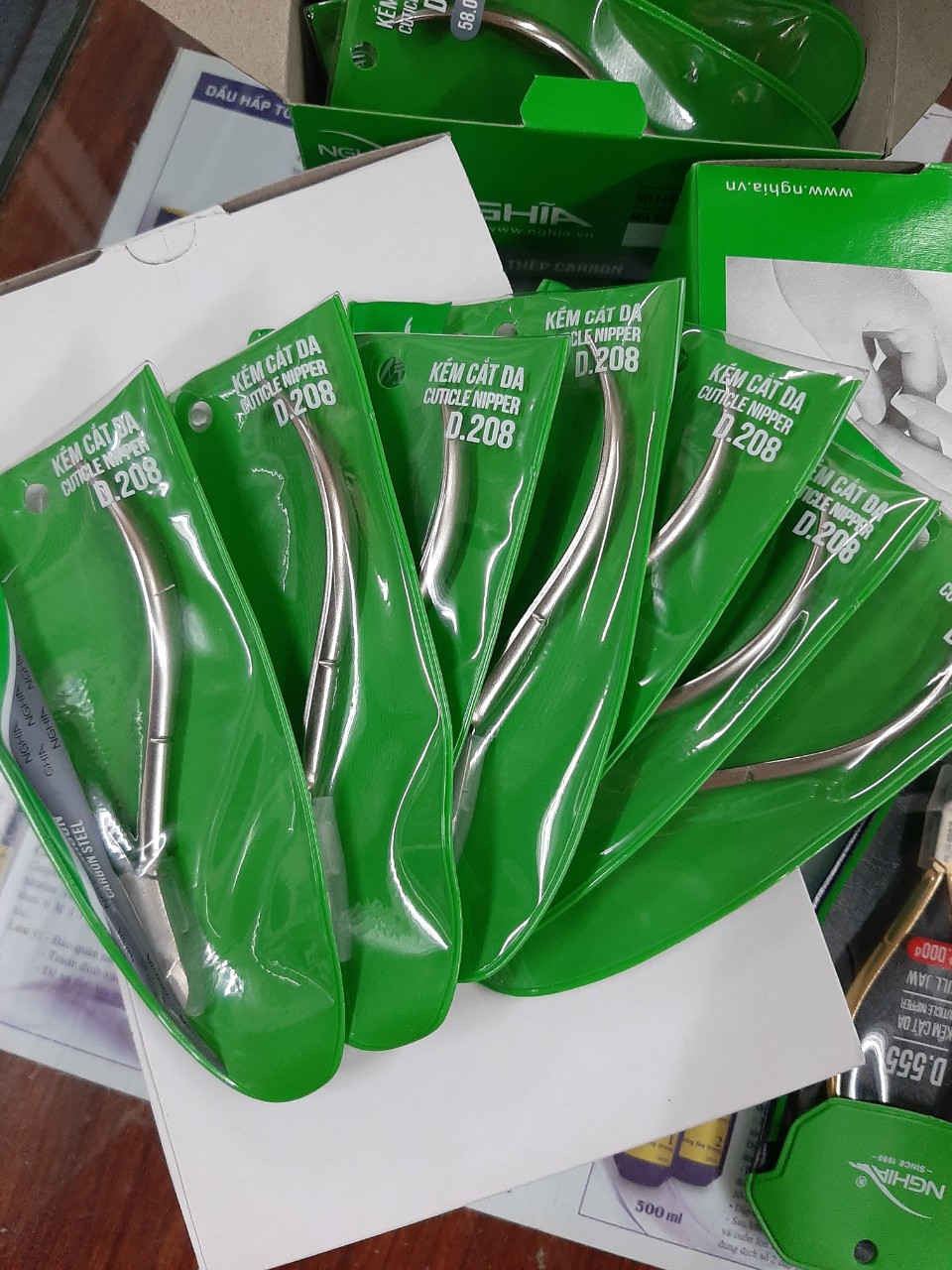 Kềm Nghĩa, Kìm Nghĩa D208